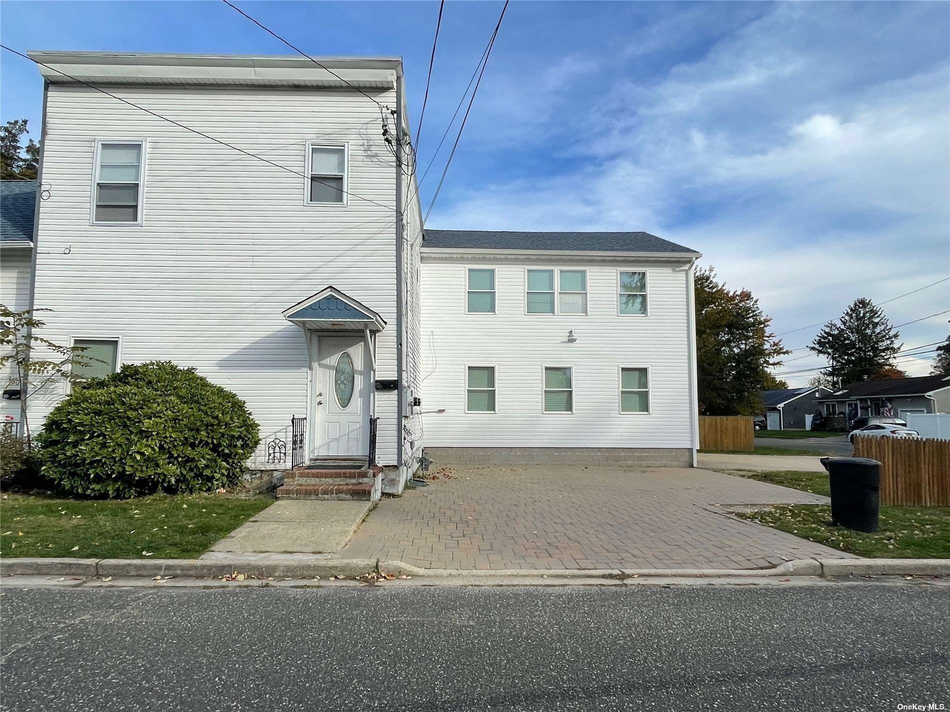 #1 photo, 360 Albany Avenue, Lindenhurst , NY 11757