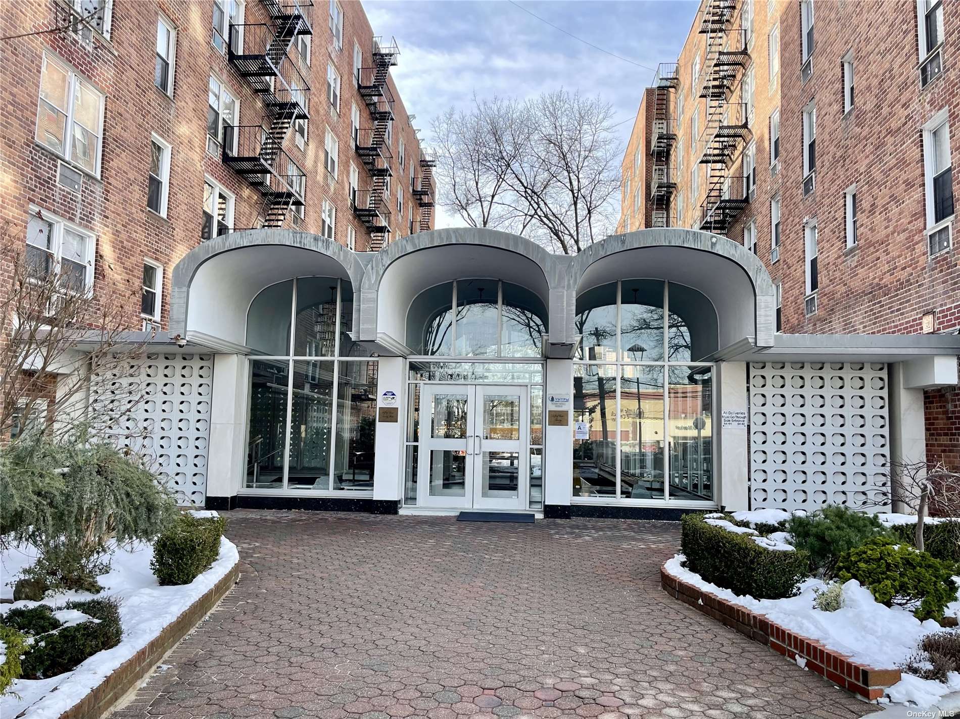 #1 photo, 54-40 Little Neck Pky Parkway, Little Neck , NY 11362