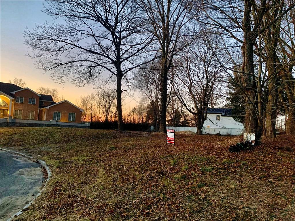 #3 photo, 11 Knollwood Crest, Elmsford , NY 10523