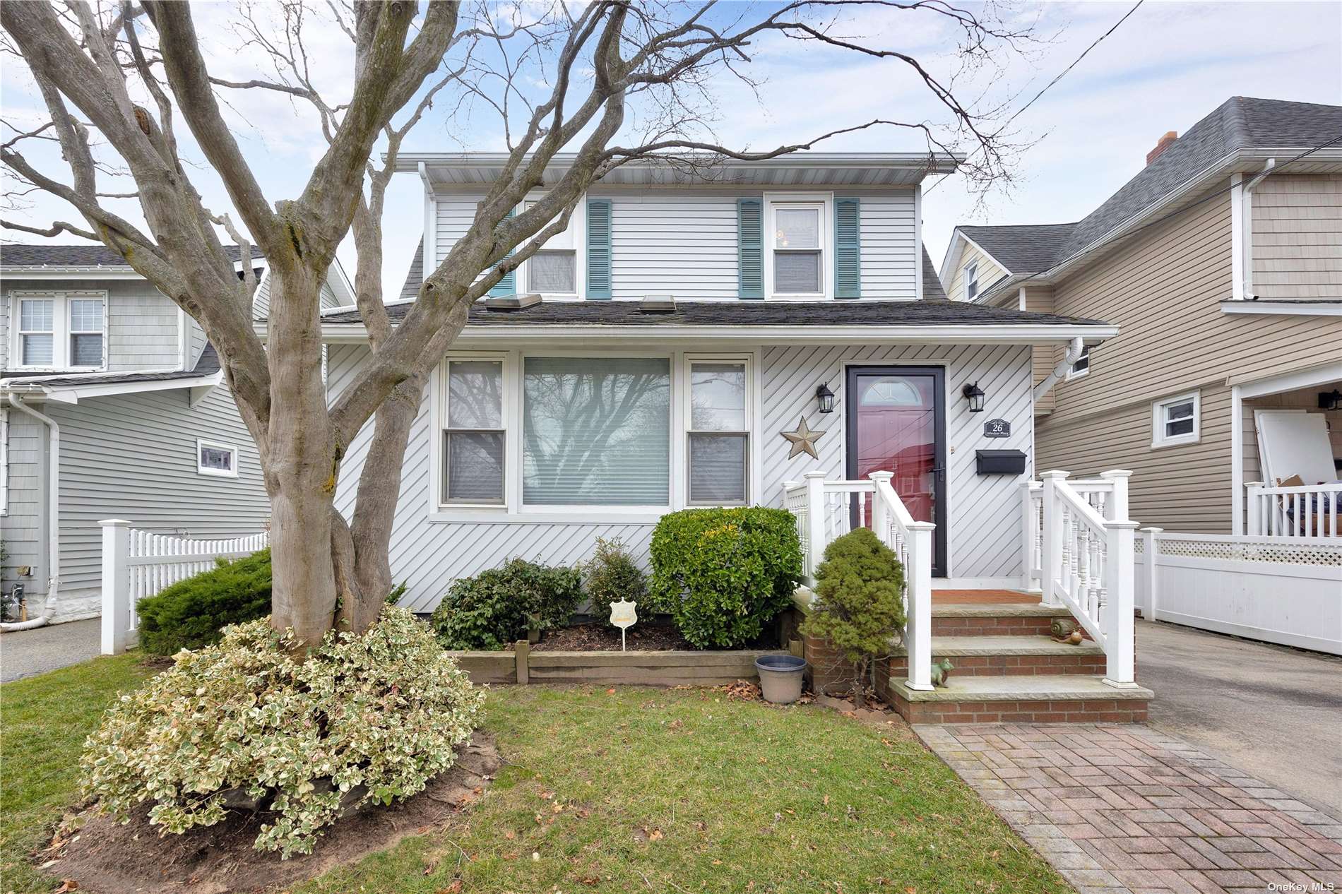 #1 photo, 26 Windsor Place, 长岛 Lynbrook , NY 11563