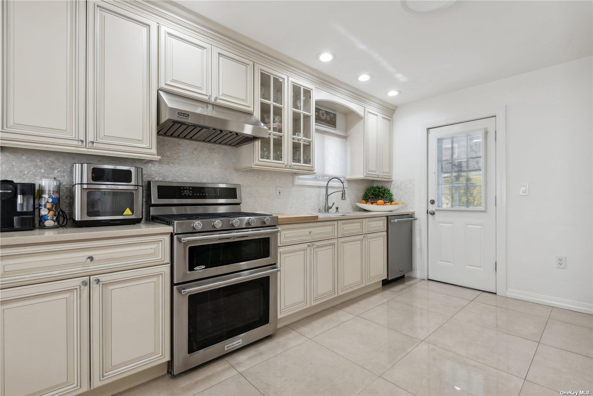 #12 photo, 72 Shinbone Lane, サフォーク郡 Commack , NY 11725