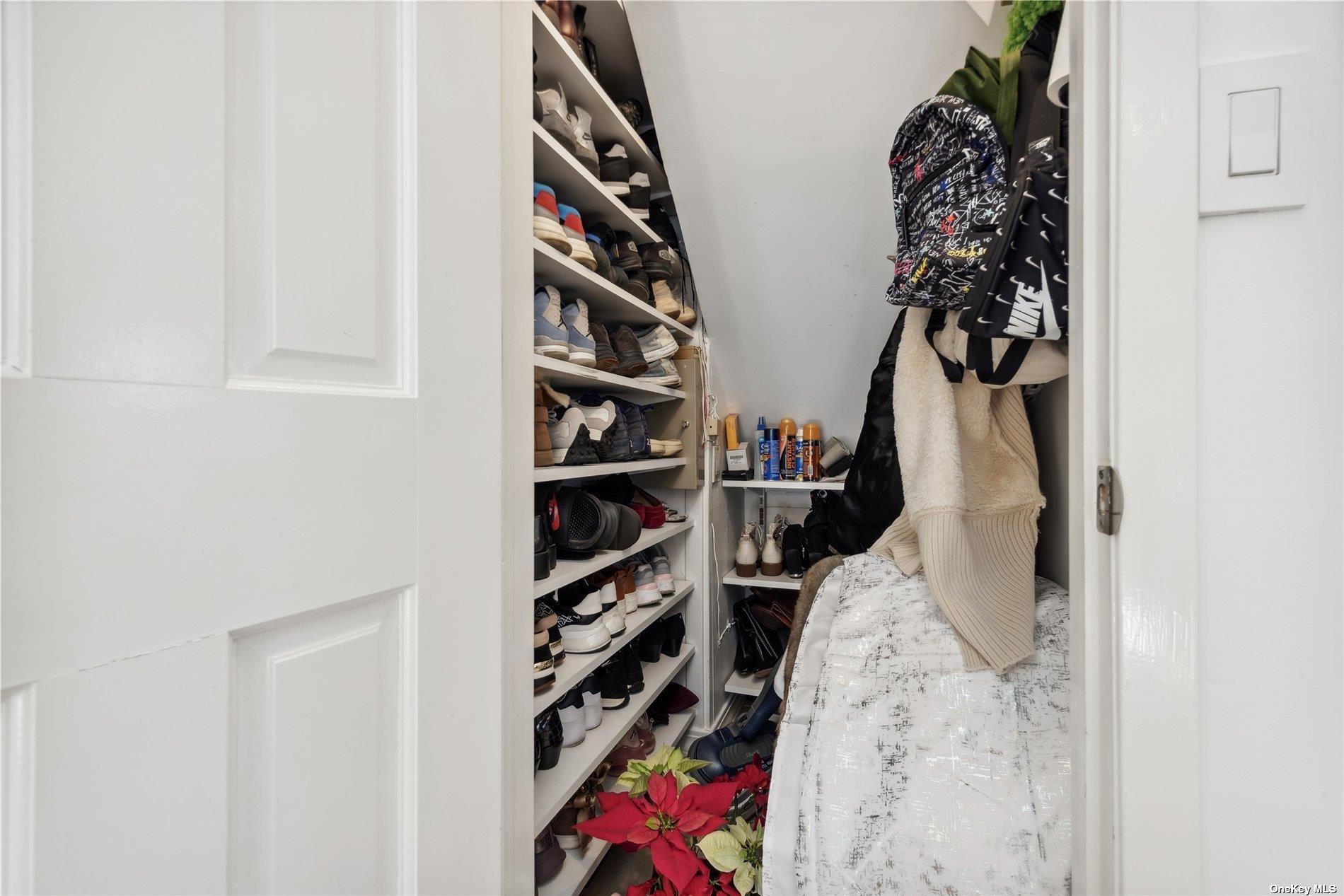 #17 photo, 72 Shinbone Lane, サフォーク郡 Commack , NY 11725