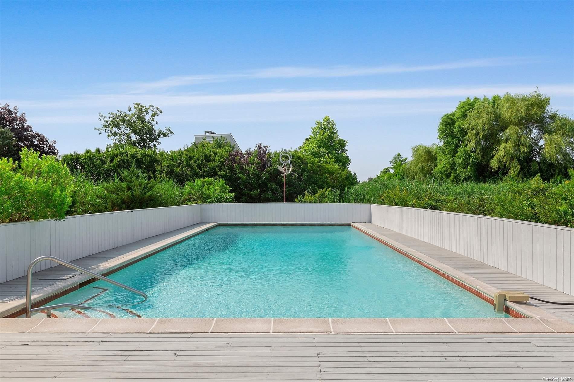 #3 photo, 11 Watersedge Ct, サフォーク郡 Westhampton Beach , NY 11978