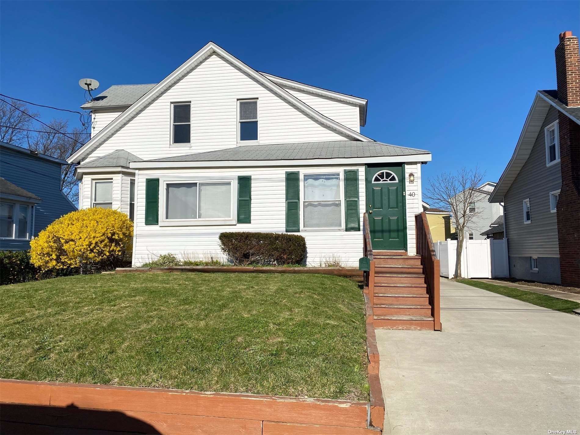 #1 photo, 40 Morton Avenue, ナッソー郡 East Rockaway , NY 11518