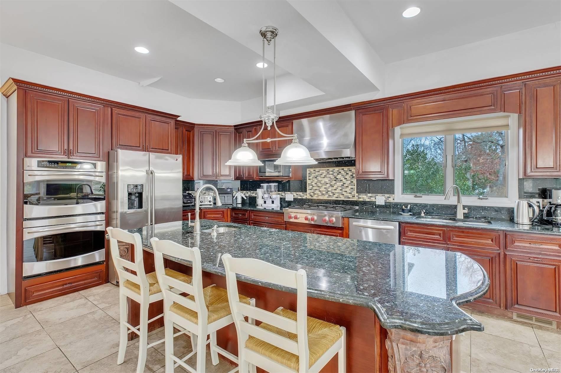 #10 photo, 10 Bay Woods Drive, サフォーク郡 Hampton Bays , NY 11946