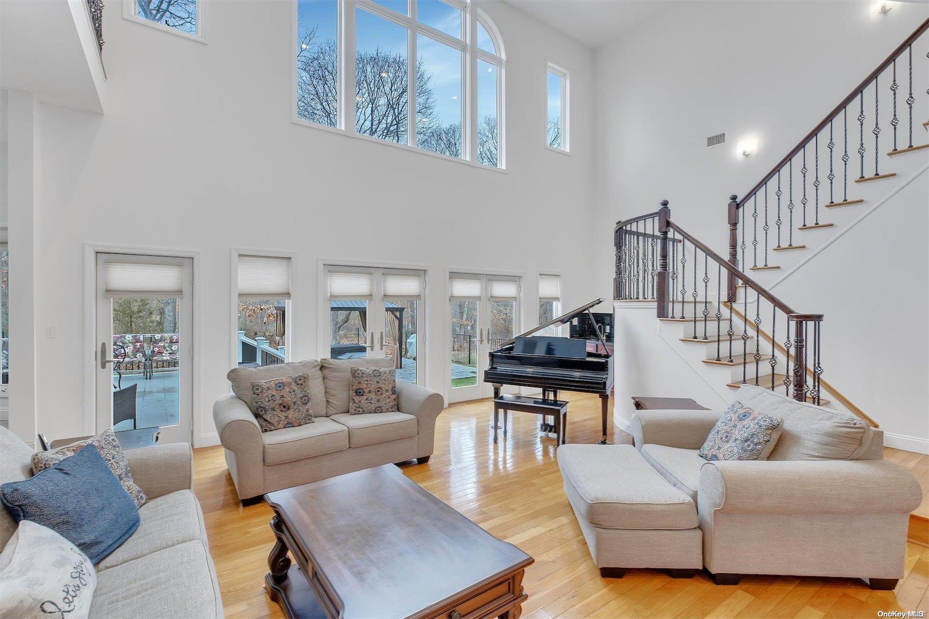 #7 photo, 10 Bay Woods Drive, サフォーク郡 Hampton Bays , NY 11946