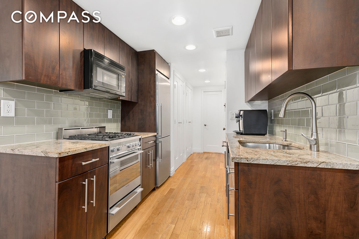 #1 photo, 240 E 32nd Street, Kips Bay , NY 10016