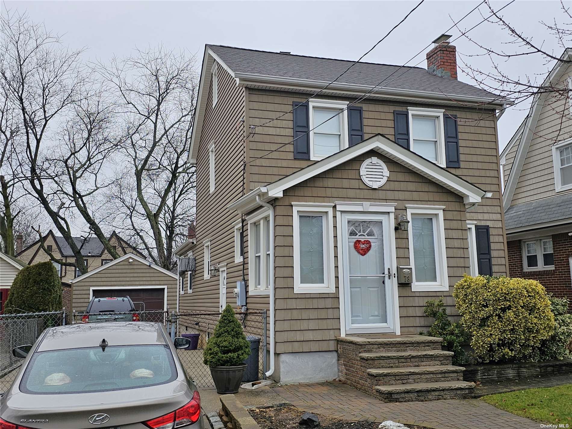 #1 photo, 78 Daisy Avenue, ナッソー郡 Floral Park , NY 11001