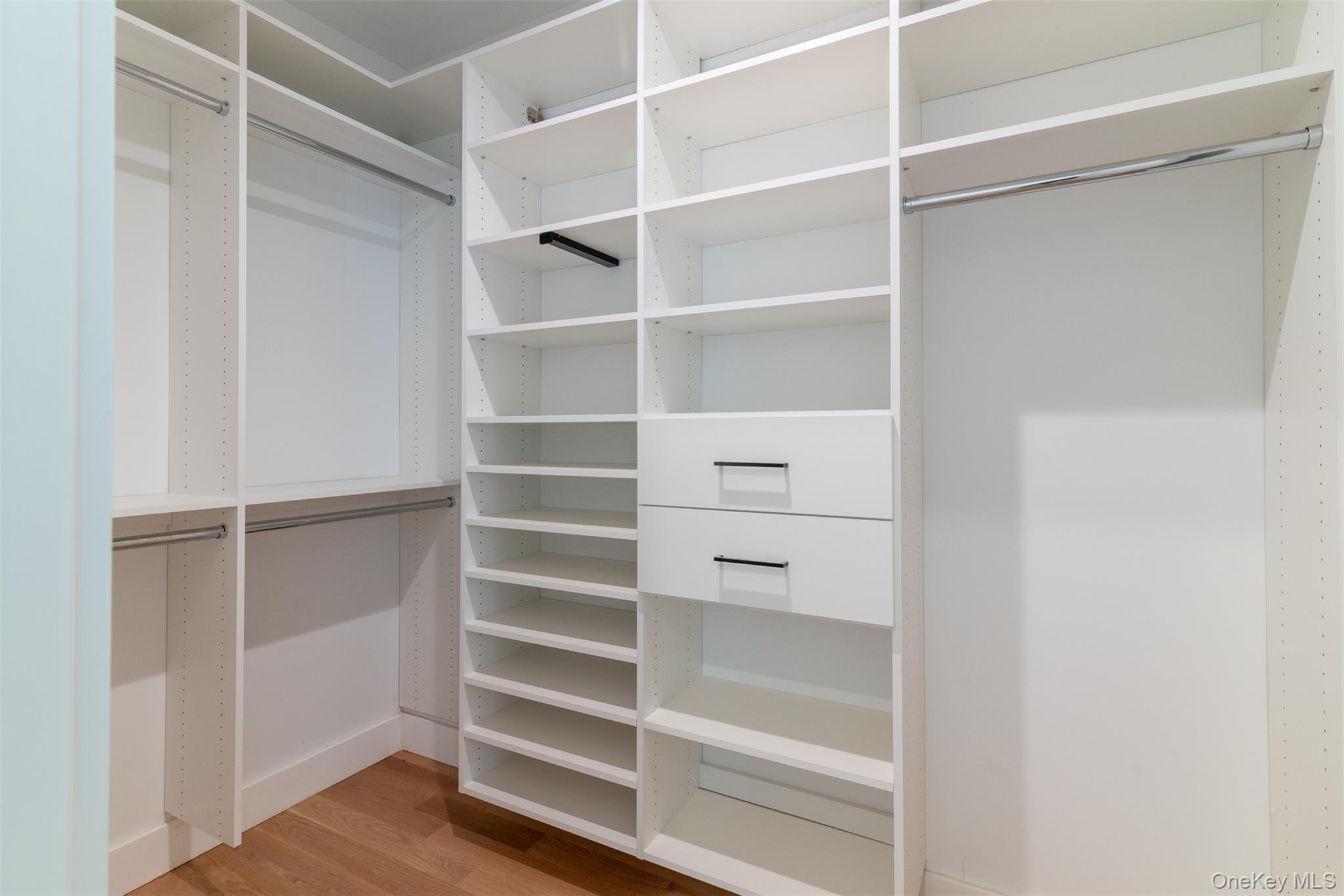 #12 photo, 233 Nelson Road, Scarsdale , NY 10583