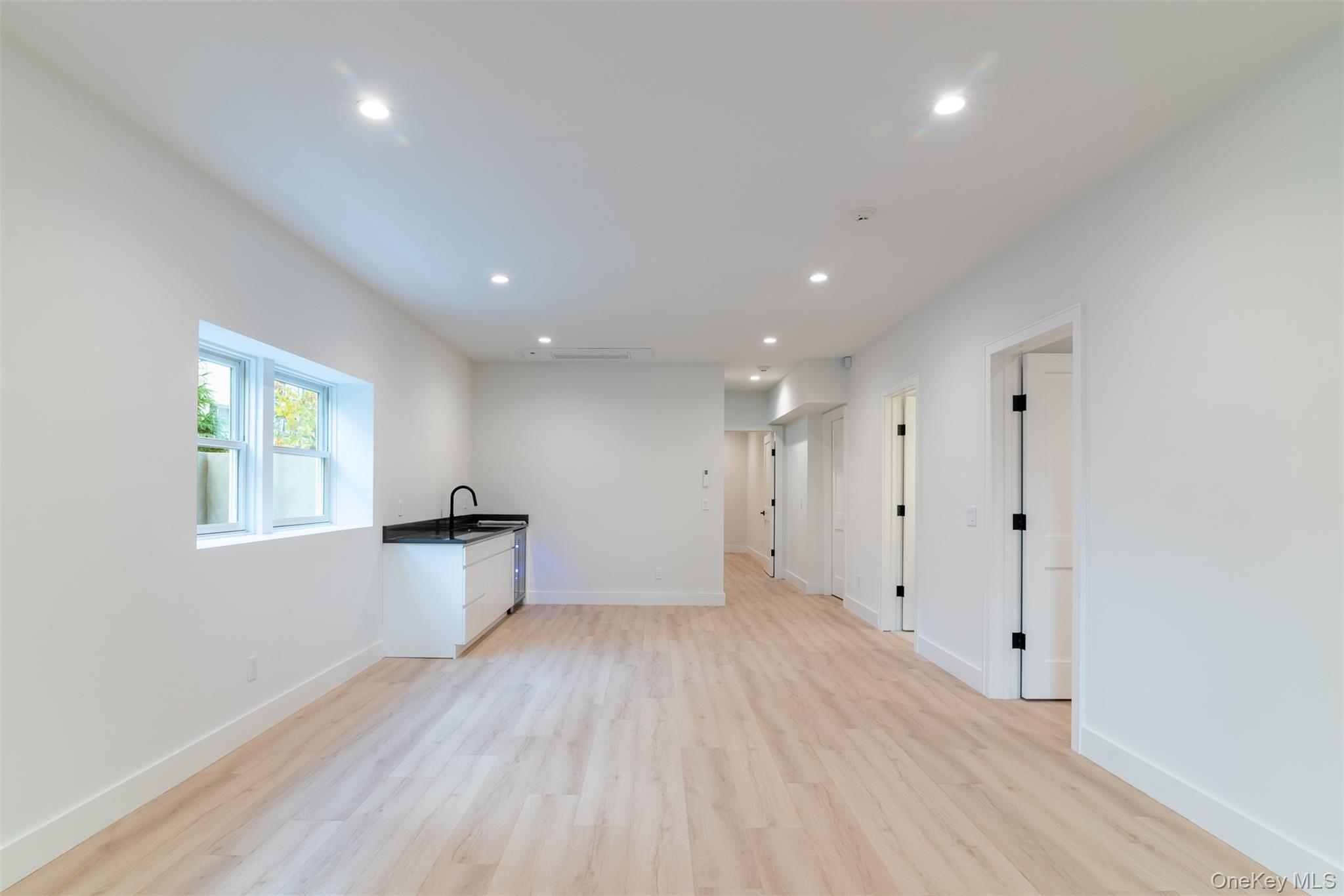 #17 photo, 233 Nelson Road, Scarsdale , NY 10583