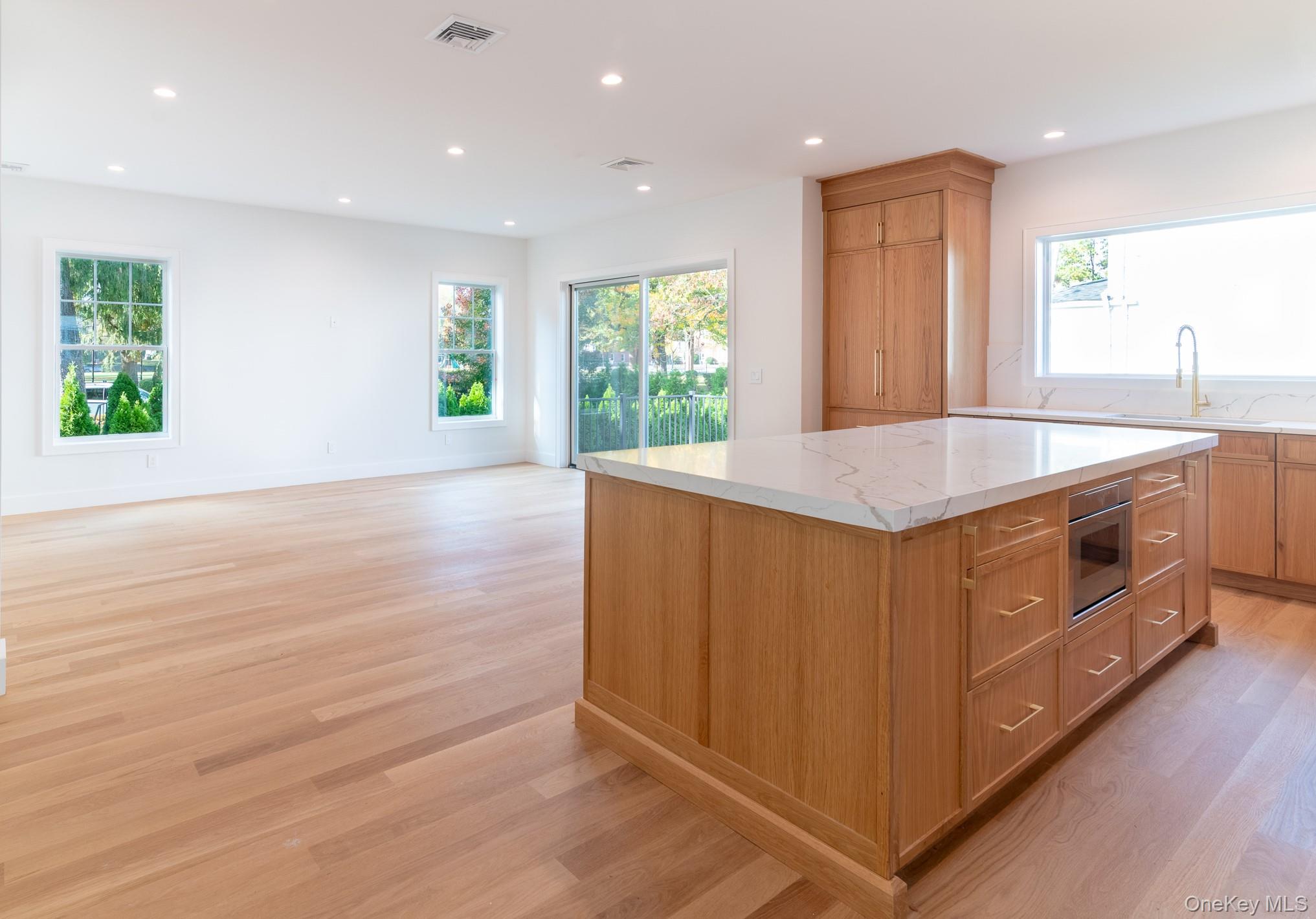 #6 photo, 233 Nelson Road, Scarsdale , NY 10583