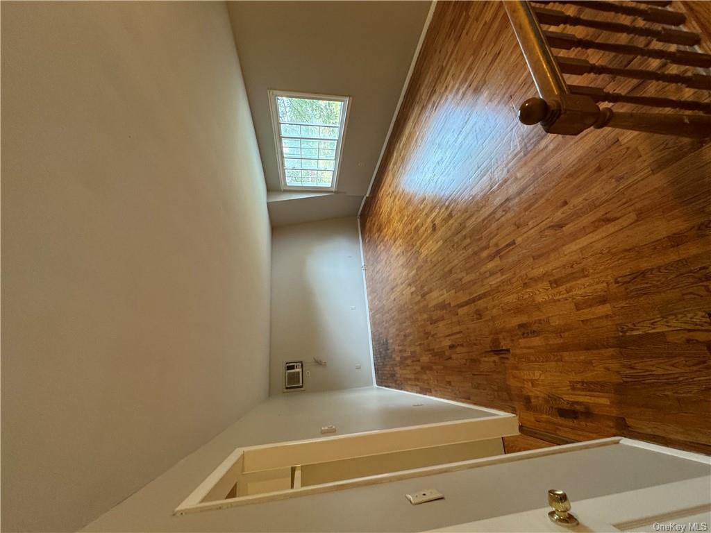 #1 photo, 71 E Green Road, Rock Tavern , NY 12575