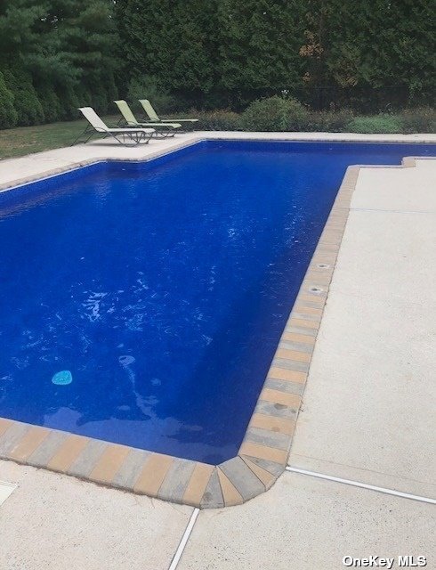 #1 photo, 121 Ryerson Avenue, サフォーク郡 Manorville , NY 11949