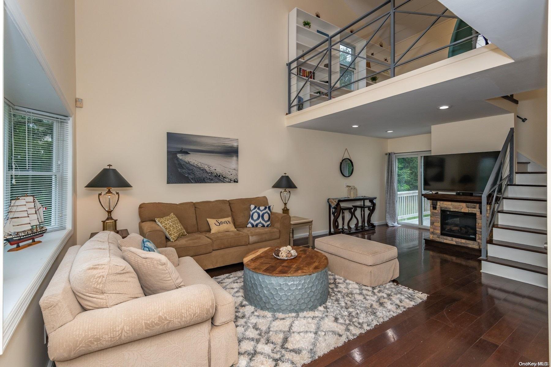 #2 photo, 5 Hyler Drive, サフォーク郡 Hampton Bays , NY 11946