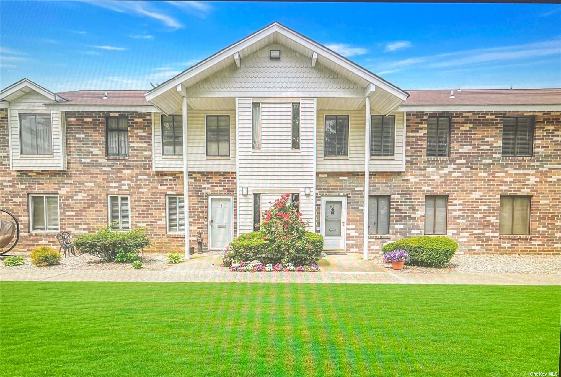 #1 photo, 1 Kiowa Court, 东长岛 科勒姆 Coram , NY 11727