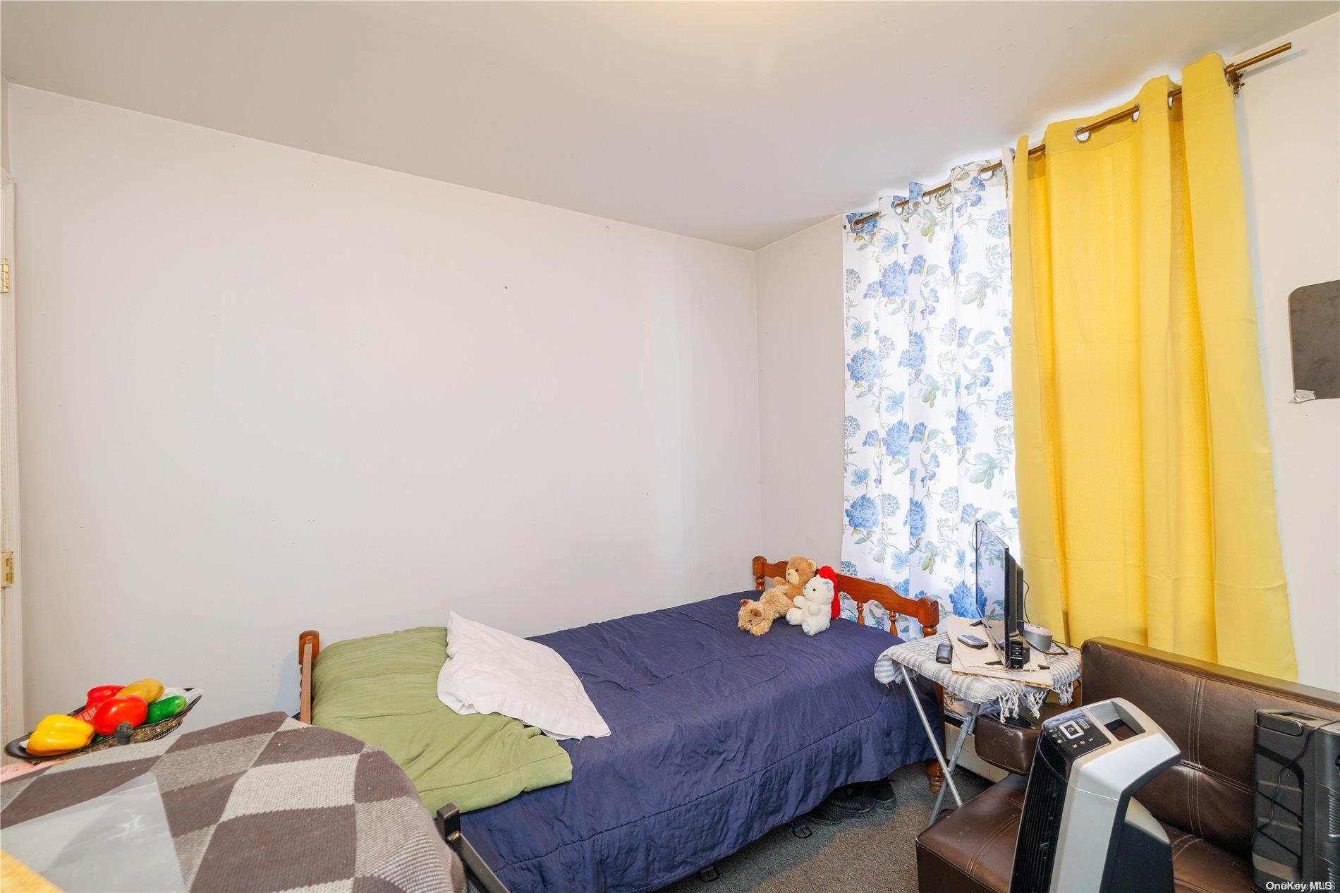 #12 photo, 838 Courtlandt Avenue, Bronx , NY 10451