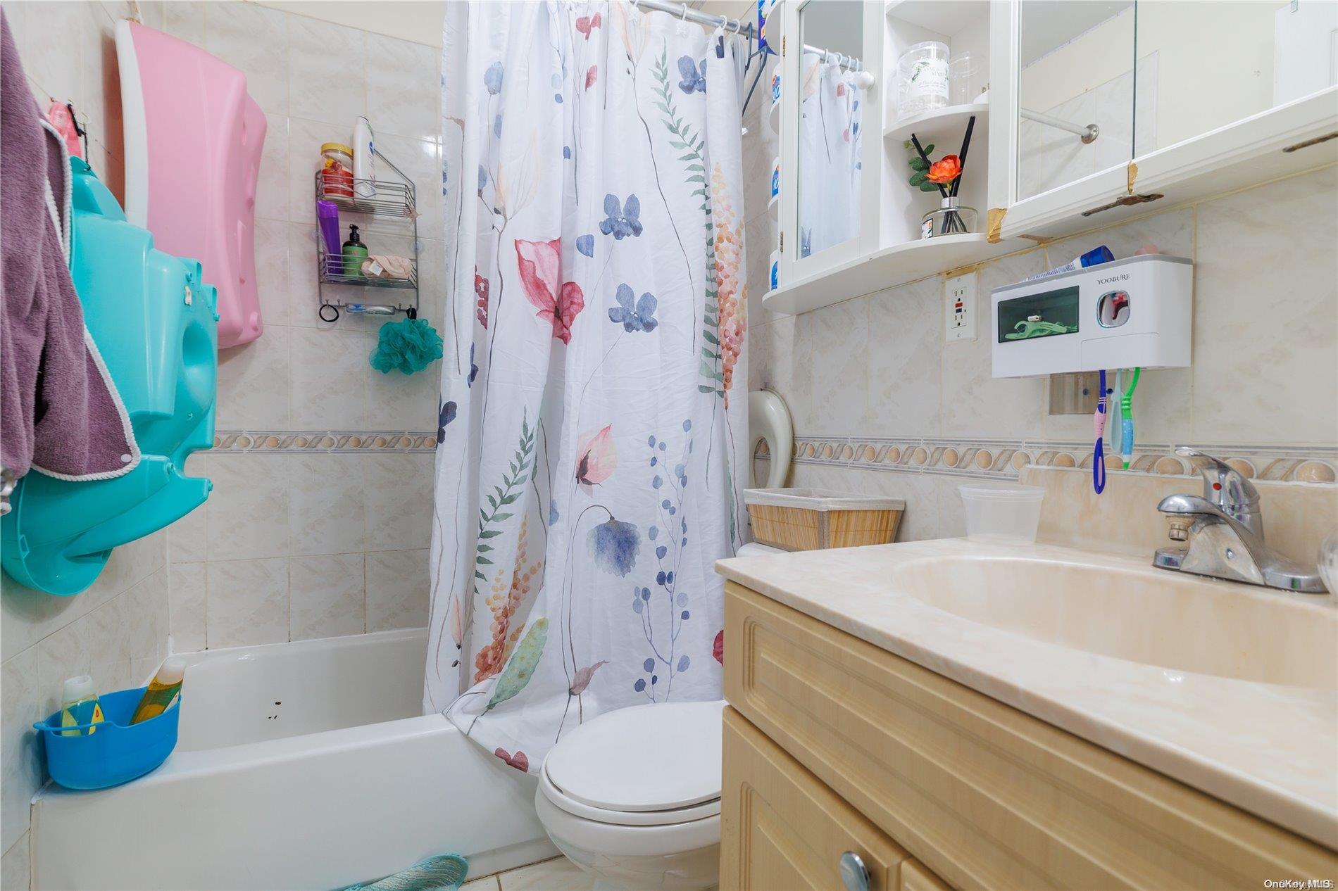 #6 photo, 838 Courtlandt Avenue, Bronx , NY 10451