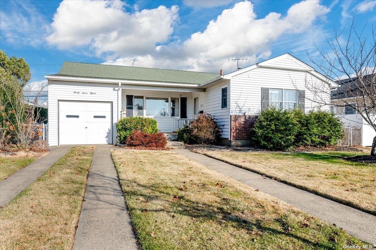 #1 photo, 2715 Harvey Drive, North Bellmore , NY 11710