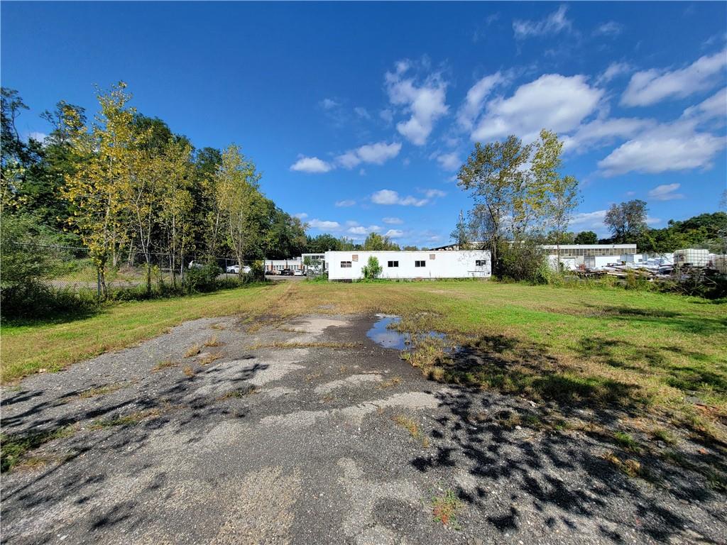 #2 photo, 375 Western Highway, Tappan , NY 10983