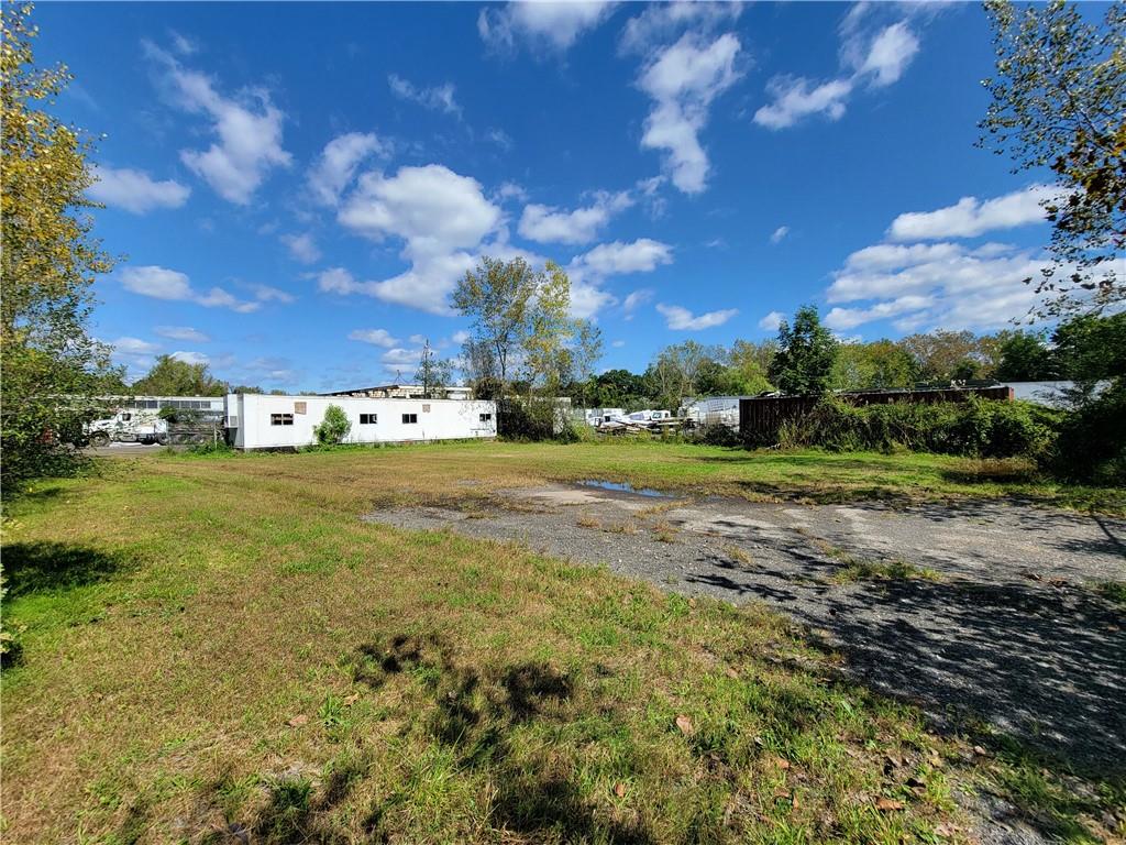 #4 photo, 375 Western Highway, Tappan , NY 10983