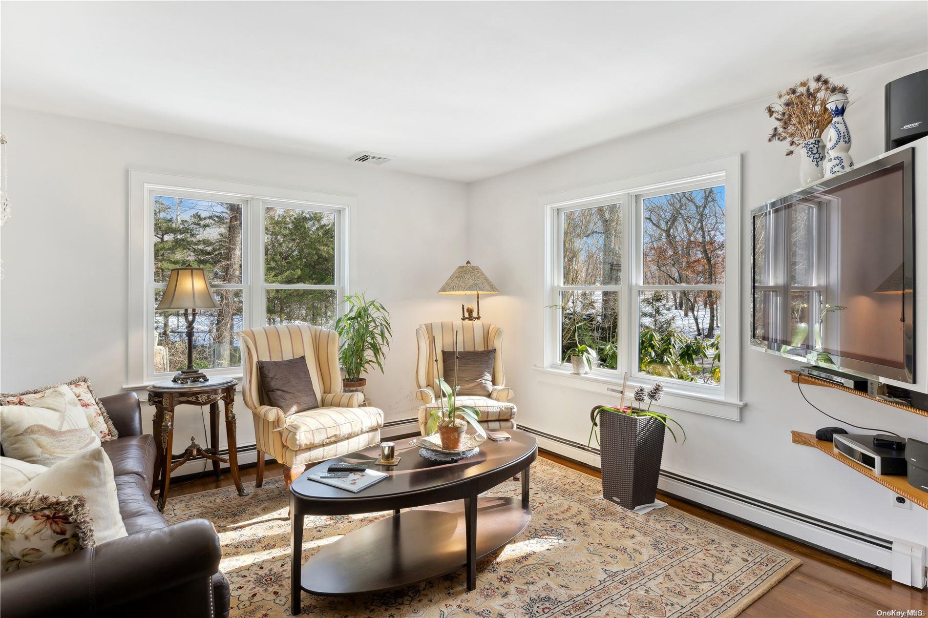 #2 photo, 21 Harbor View Avenue, East Hampton , NY 11937