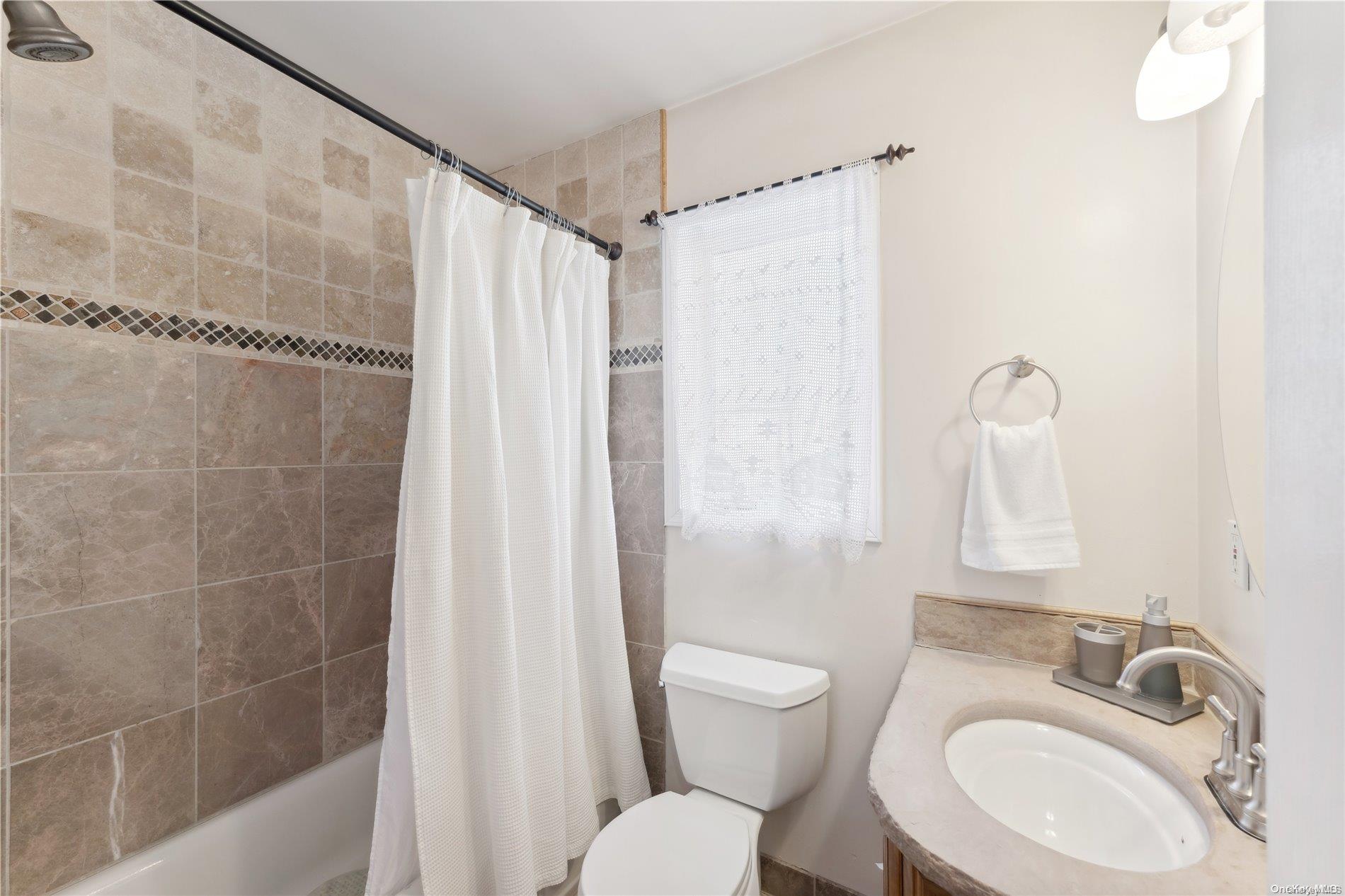 #9 photo, 21 Harbor View Avenue, East Hampton , NY 11937