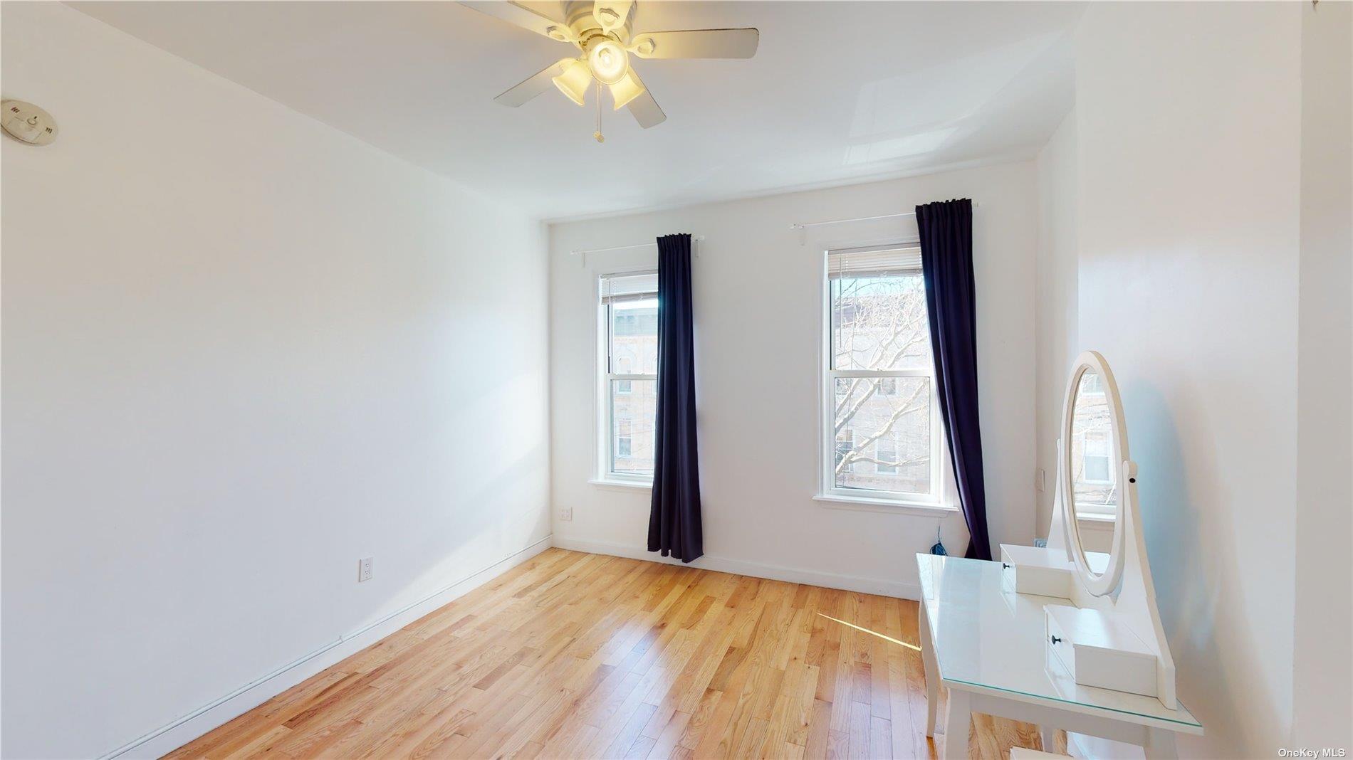 #2 photo, 46 Sutton Street, ブルックリン区 Brooklyn , NY 11222