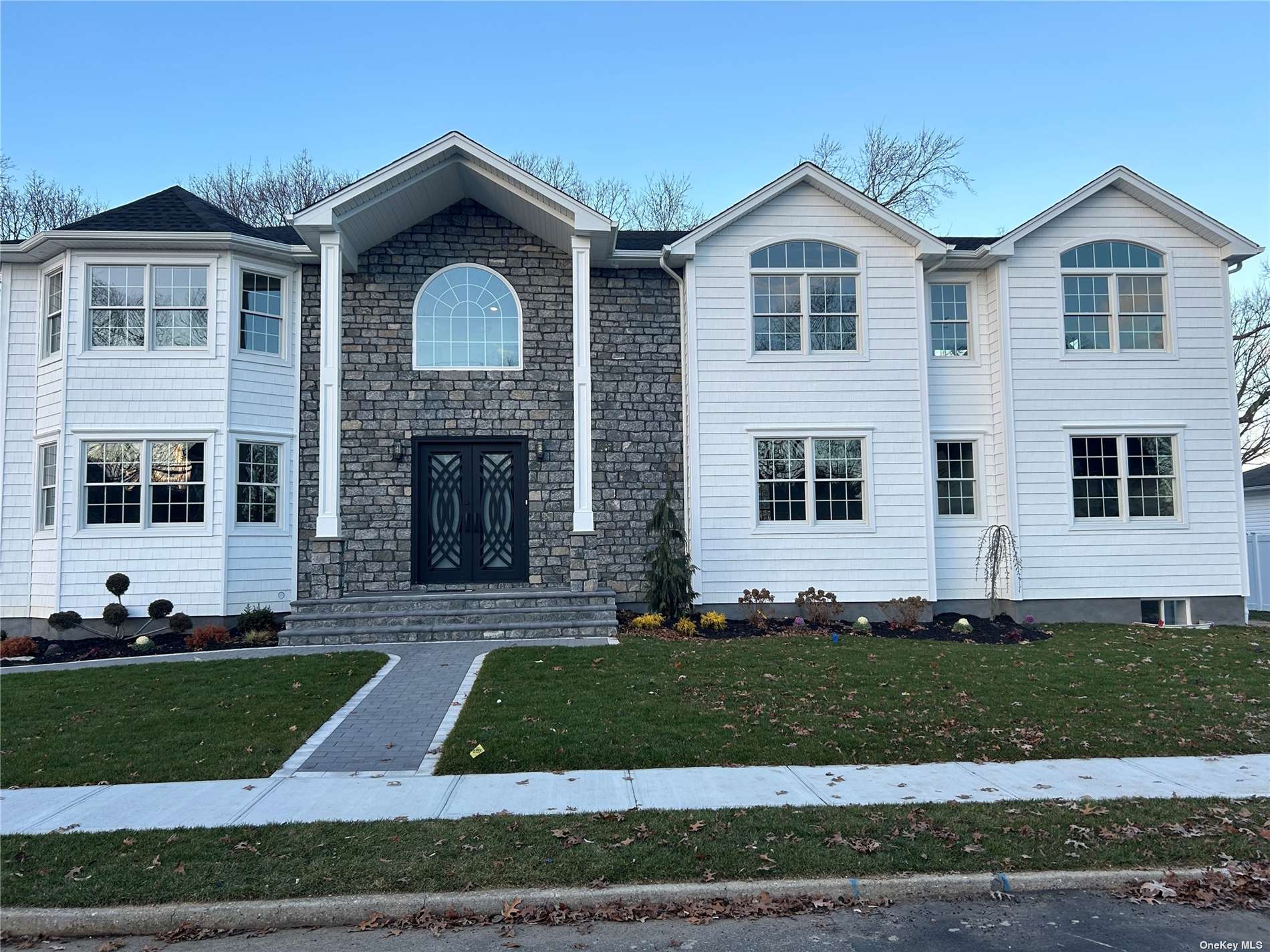 #1 photo, 263 Von Huenfeld Street, ナッソー郡 Massapequa Park , NY 11762