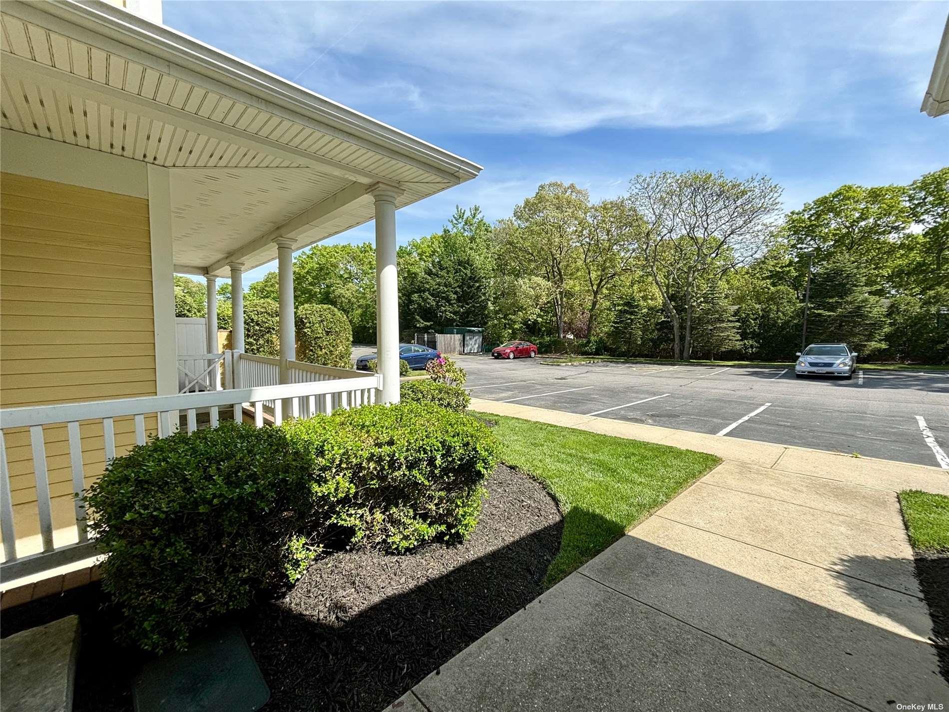 #12 photo, 910 Montauk Highway, サフォーク郡 Shirley , NY 11967