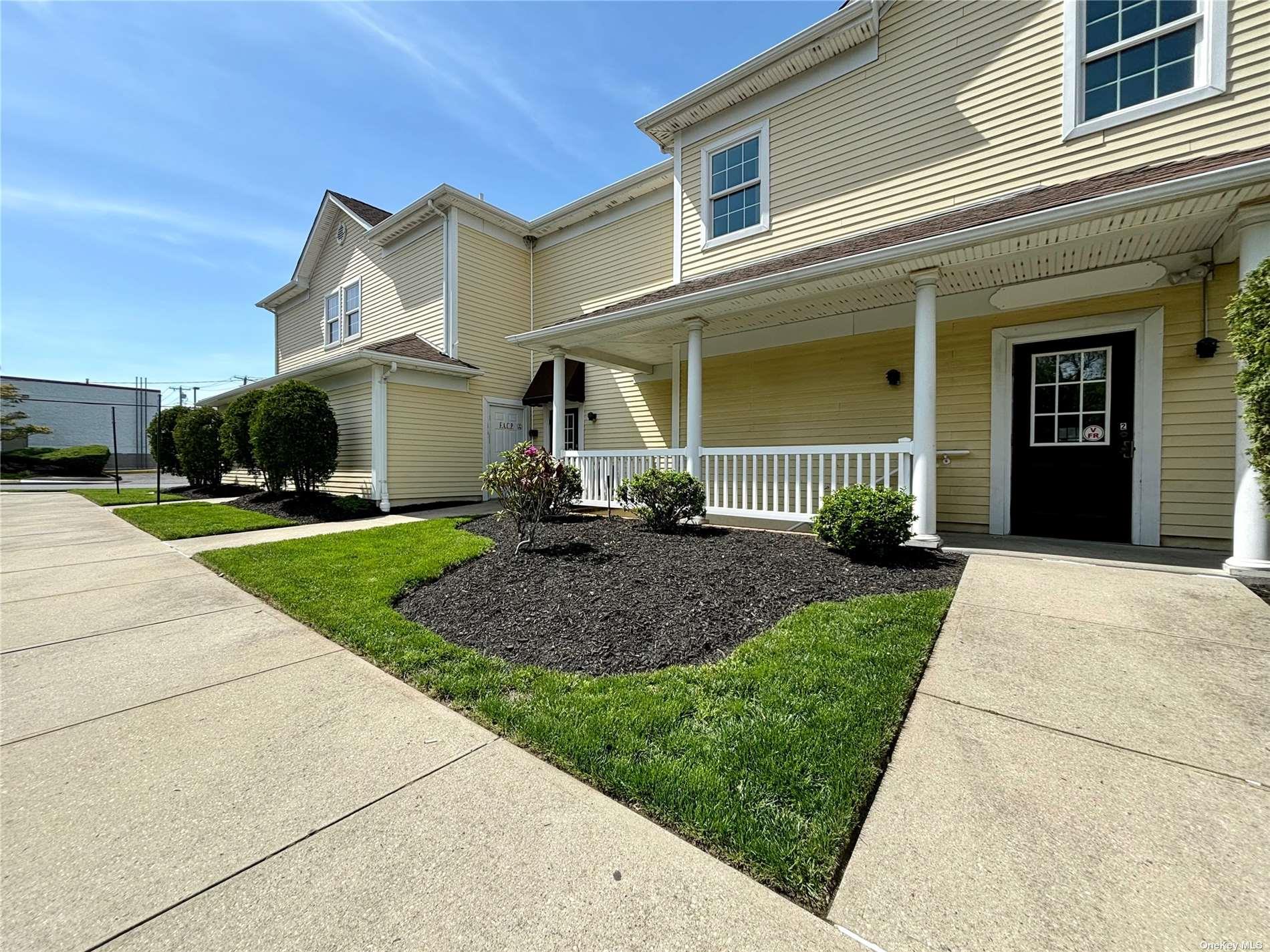 #8 photo, 910 Montauk Highway, サフォーク郡 Shirley , NY 11967