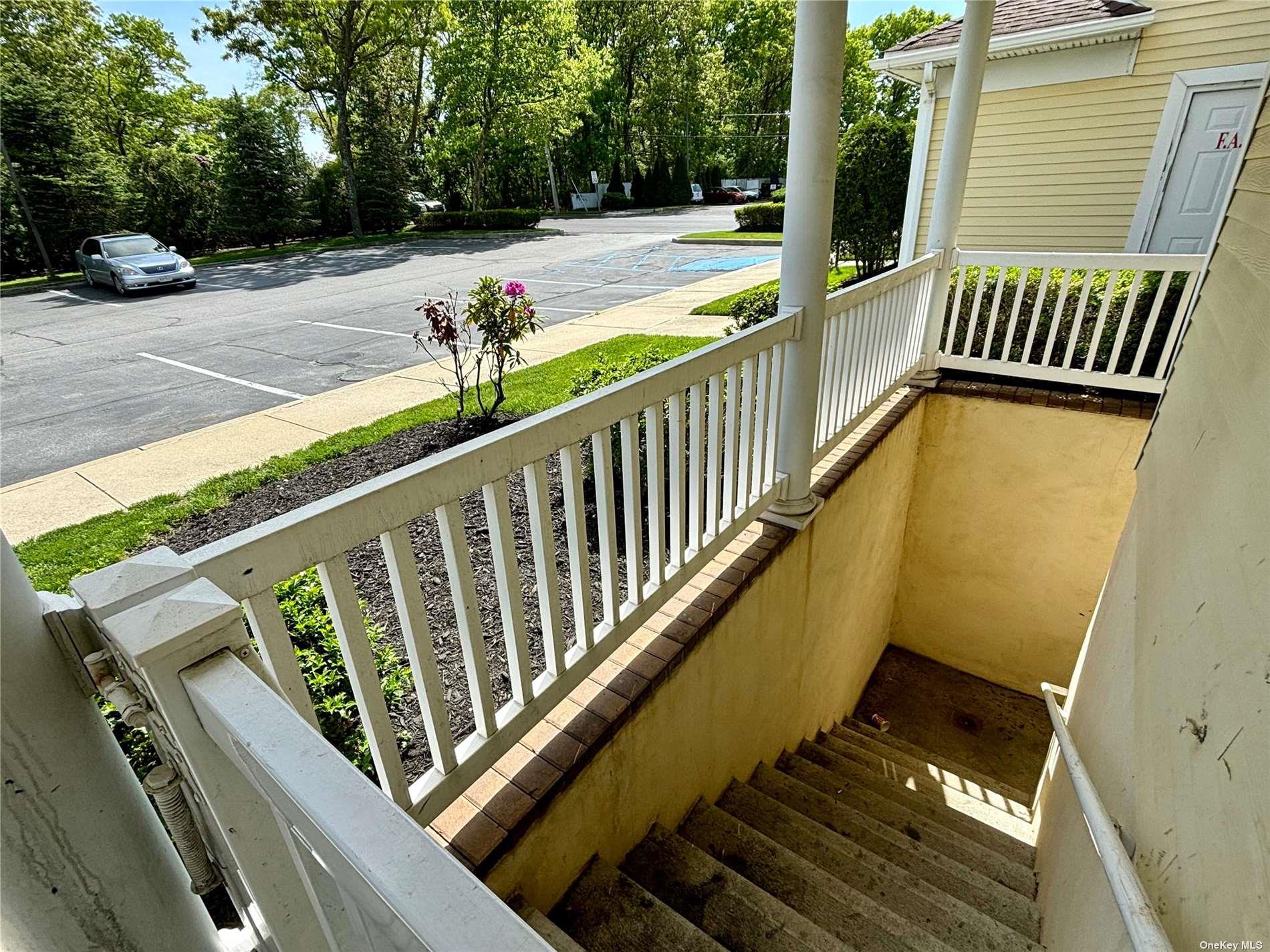 #9 photo, 910 Montauk Highway, サフォーク郡 Shirley , NY 11967