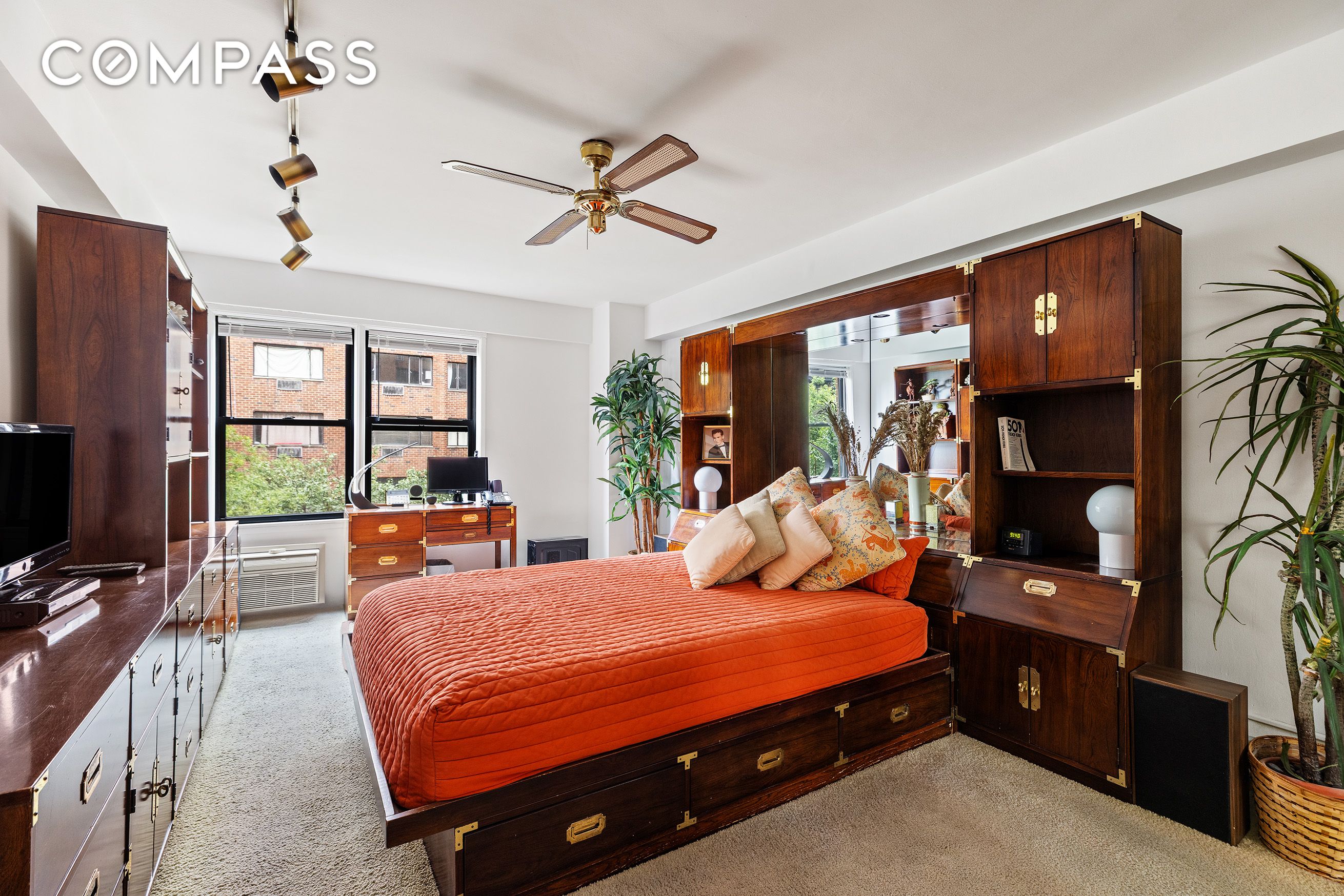 #6 photo, 515 E 85th Street, マンハッタン Upper East Side , NY 10028