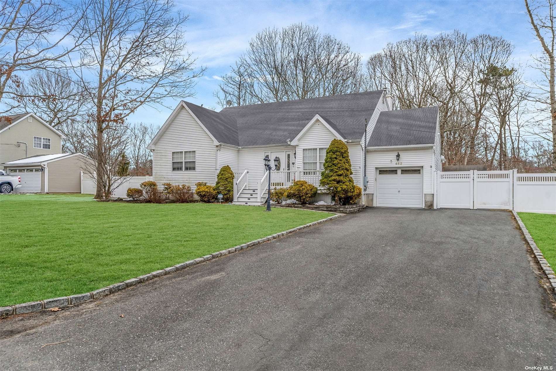 #1 photo, 462 Rowlinson Drive, サフォーク郡 Shirley , NY 11967