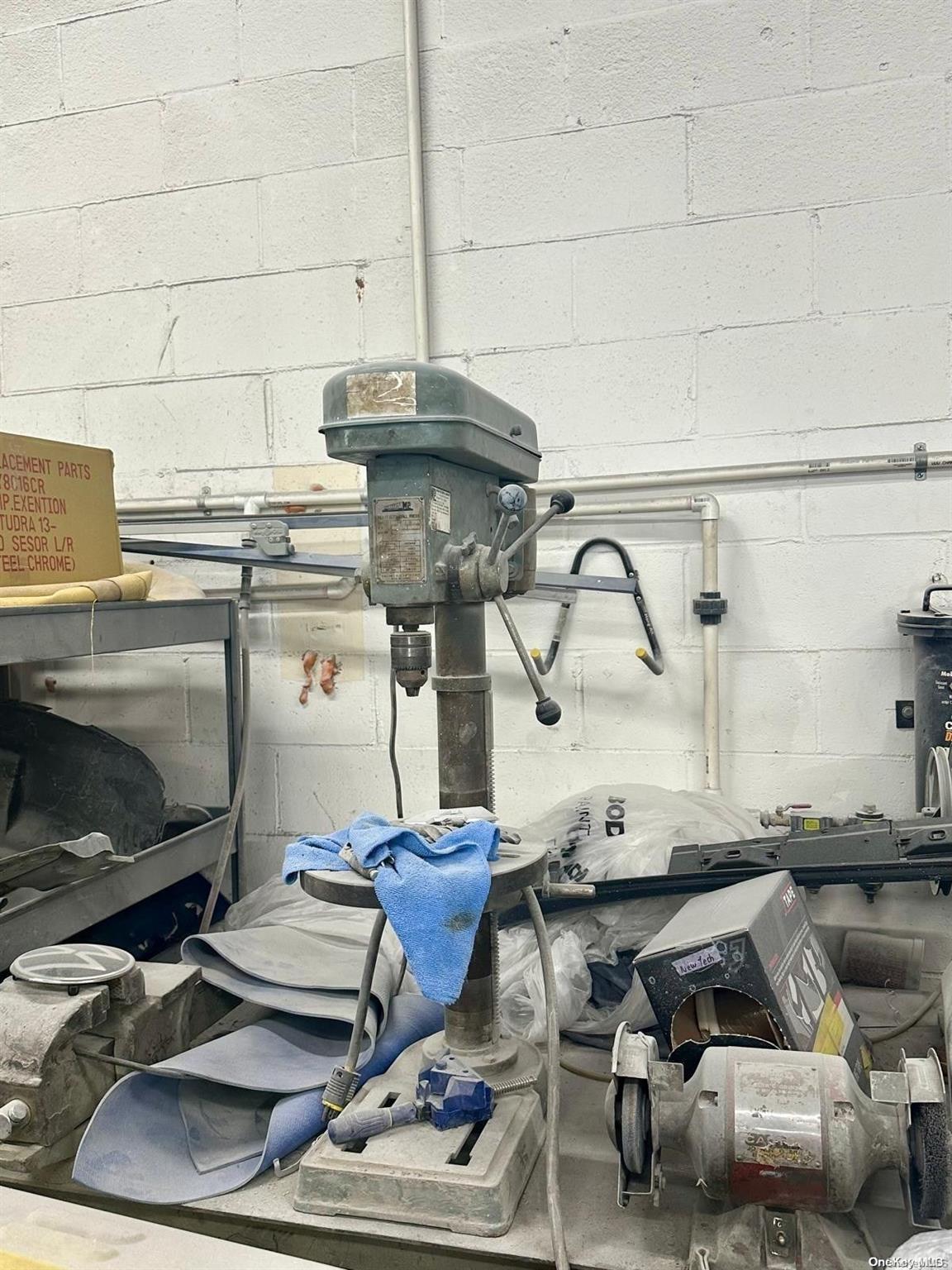 #15 photo, 1568 Ocean Avenue, サフォーク郡 Bohemia , NY 11716