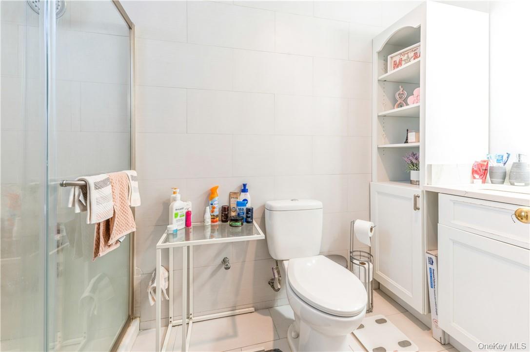 #18 photo, 517 Riverdale Avenue, Yonkers , NY 10705