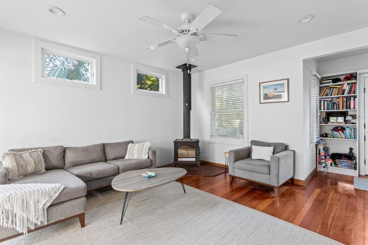 #10 photo, 38 Homesite Avenue, Seaview , NY 11770