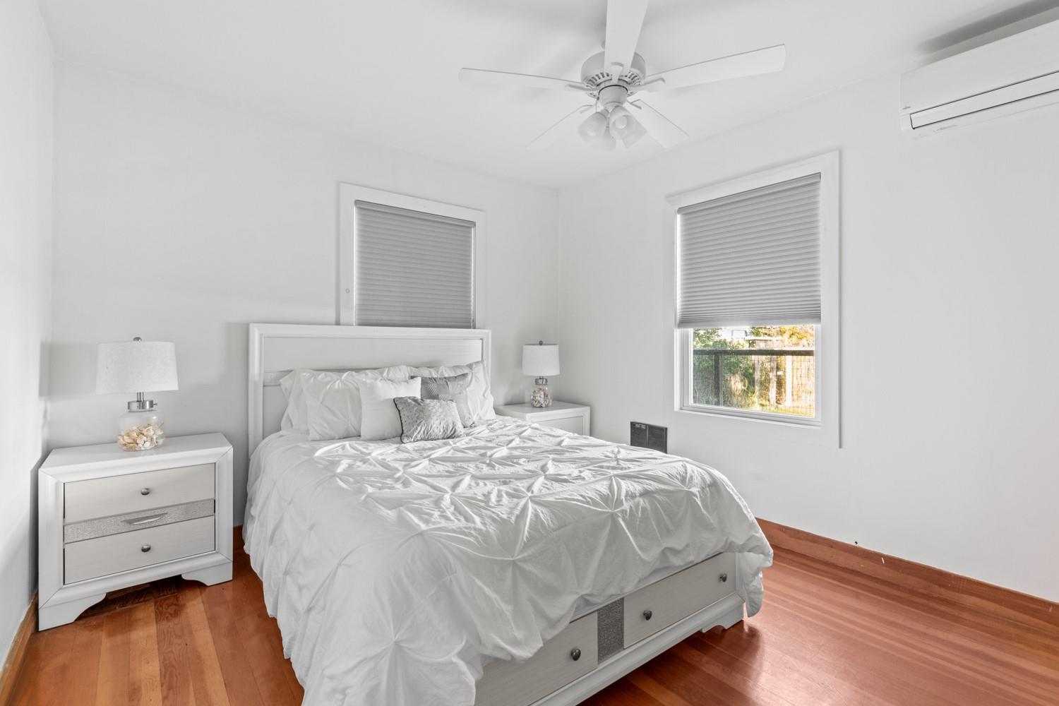 #12 photo, 38 Homesite Avenue, Seaview , NY 11770