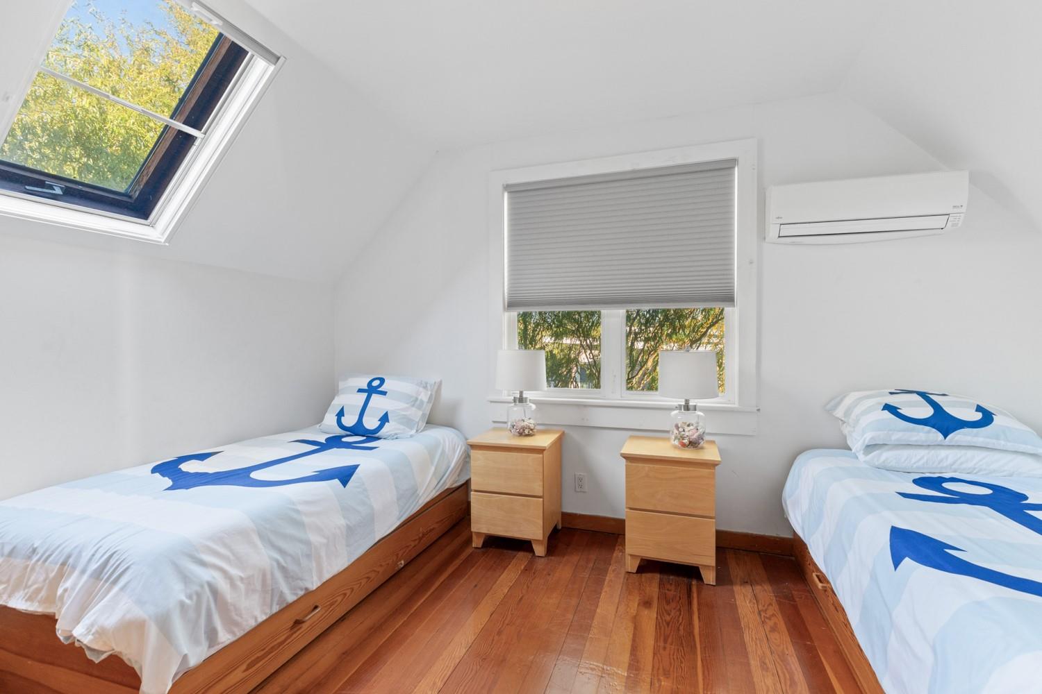 #15 photo, 38 Homesite Avenue, Seaview , NY 11770