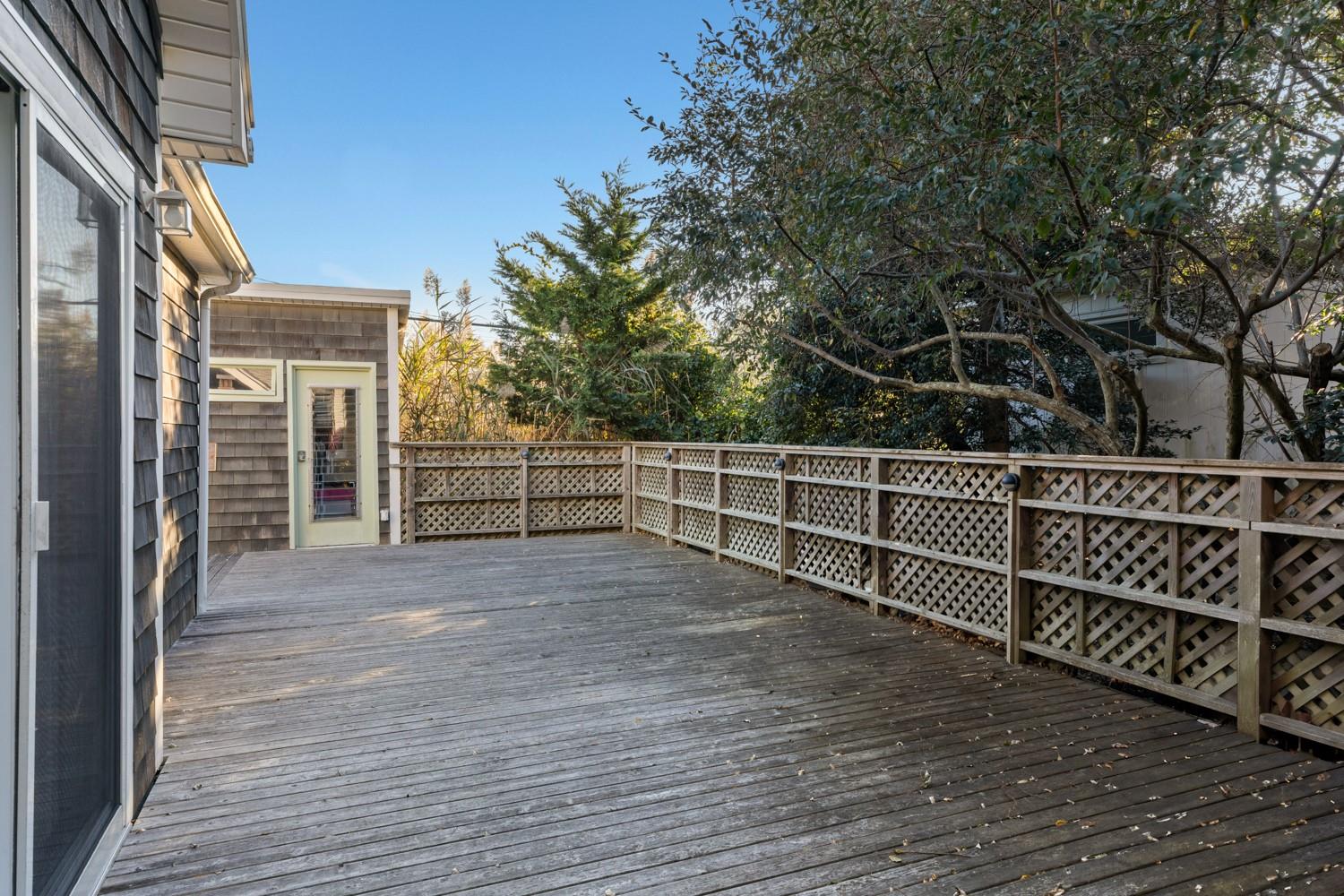 #18 photo, 38 Homesite Avenue, Seaview , NY 11770