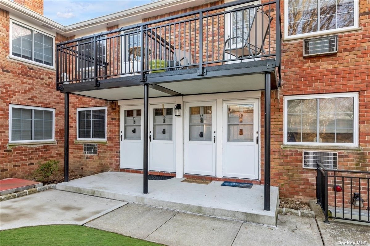 #1 photo, 1233 Melville Road, ナッソー郡 Farmingdale , NY 11735