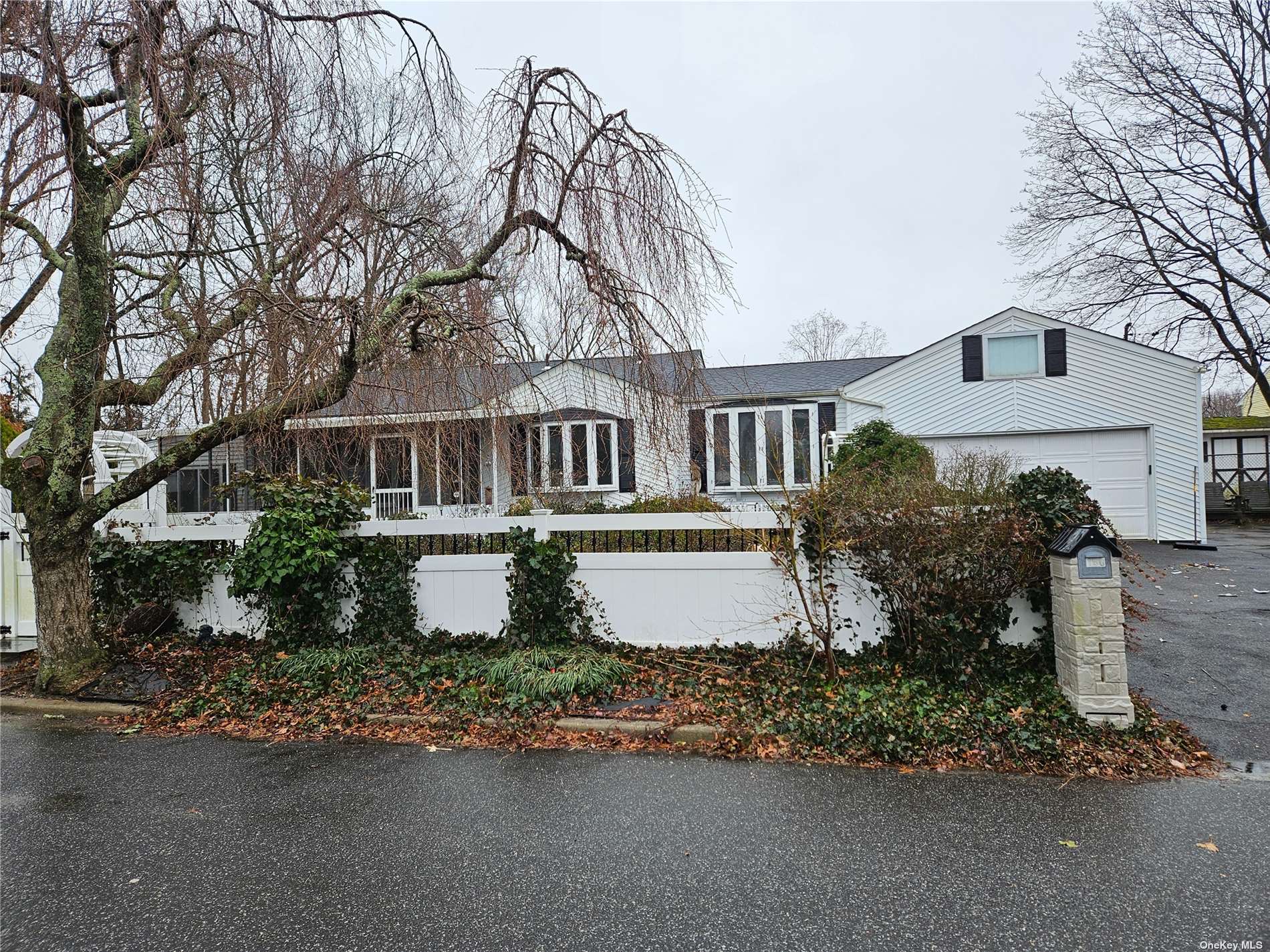 #1 photo, 150 Minrol Street, Port Jefferson Station , NY 11776