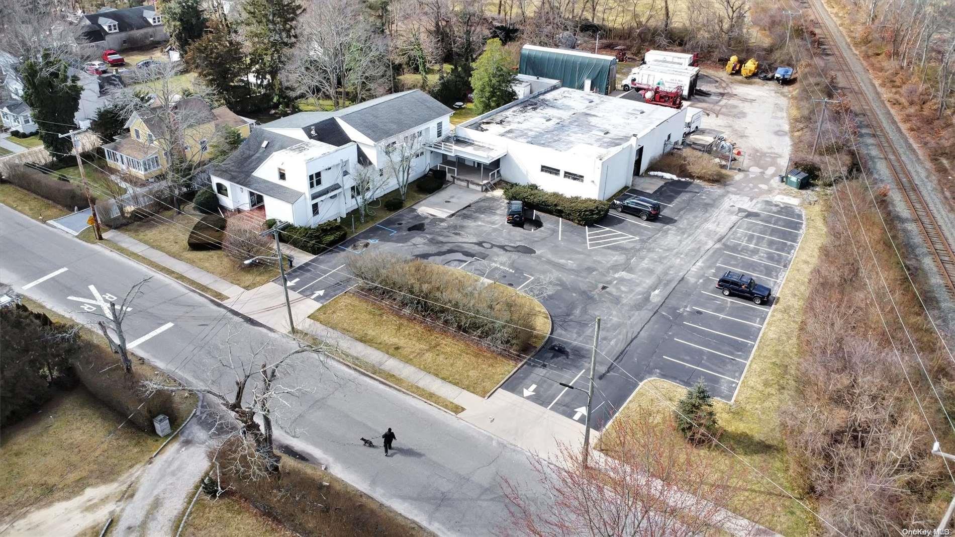 #6 photo, 32 Chichester Avenue, سوفولك Center Moriches , NY 11934