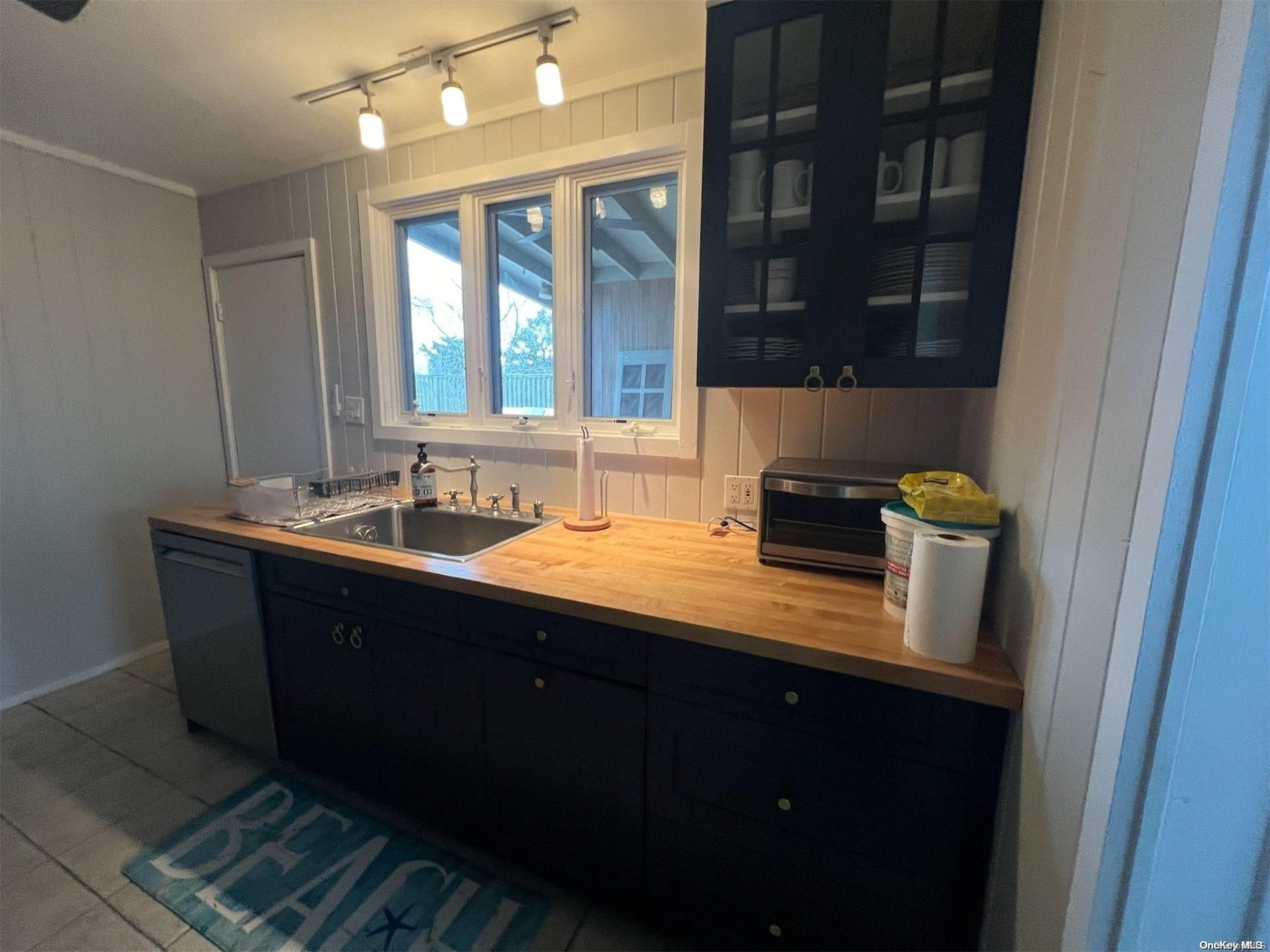 #4 photo, 101 Bungalow Walk, Ocean Beach , NY 11770