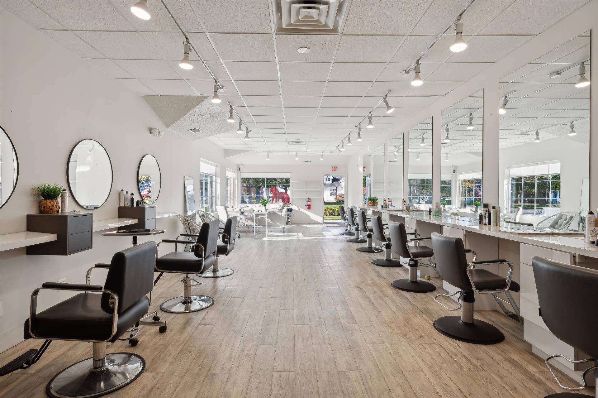 #14 photo, 760 Montauk Highway, Building 1 Unit B, サフォーク郡 Water Mill , NY 11976