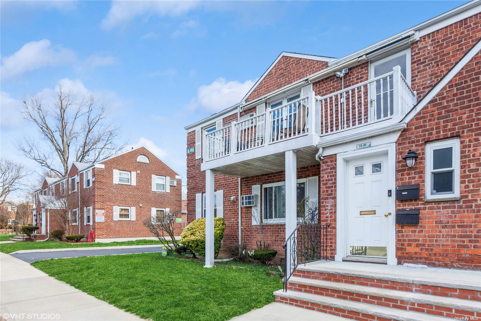 #1 photo, 73-35 Little Neck Parkway, Glen Oaks , NY 11004