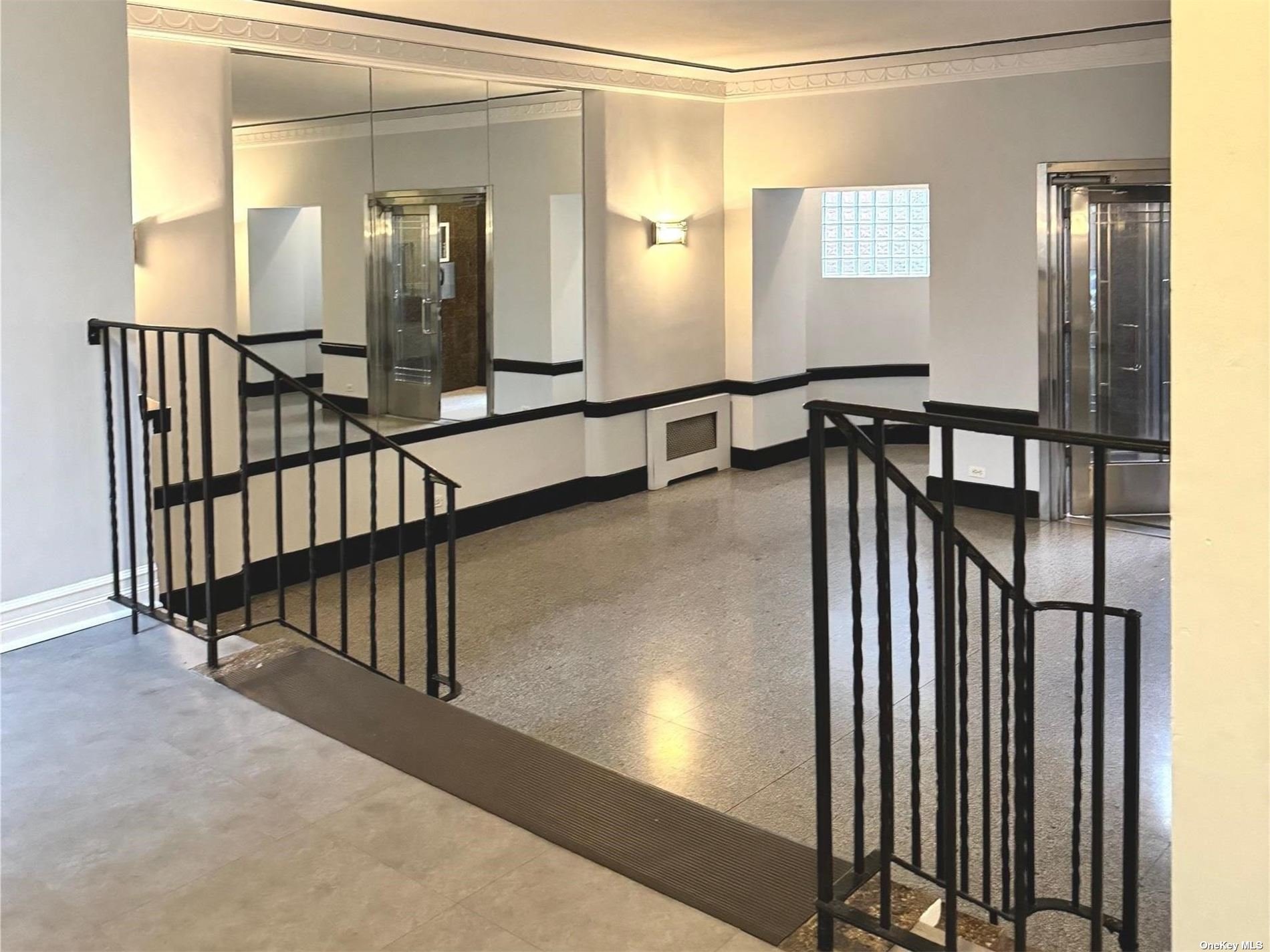 #1 photo, 65-36 Wetherole St, クイーンズ区 Rego Park , NY 11374