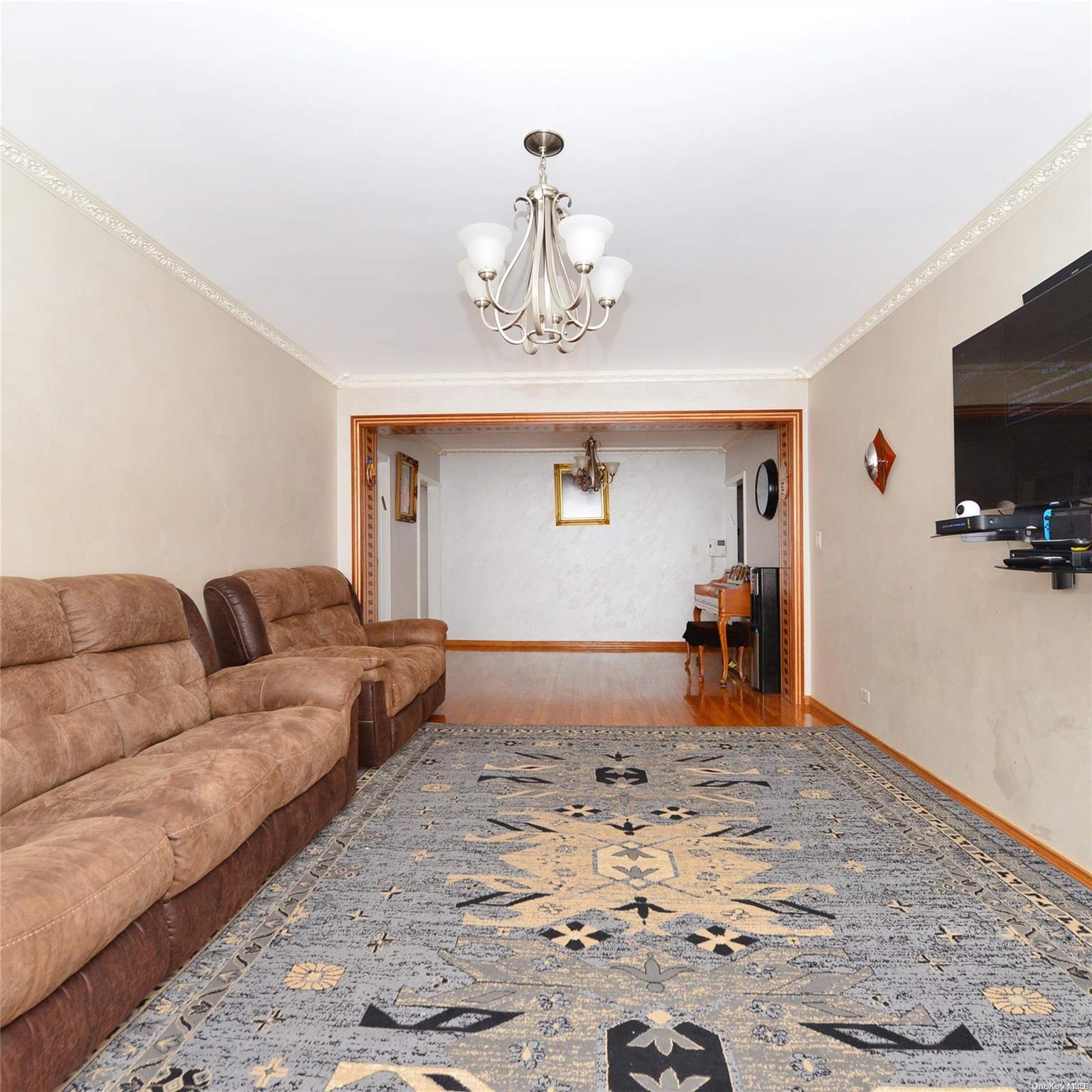 #5 photo, 99-15 66th Avenue, クイーンズ区 Rego Park , NY 11374