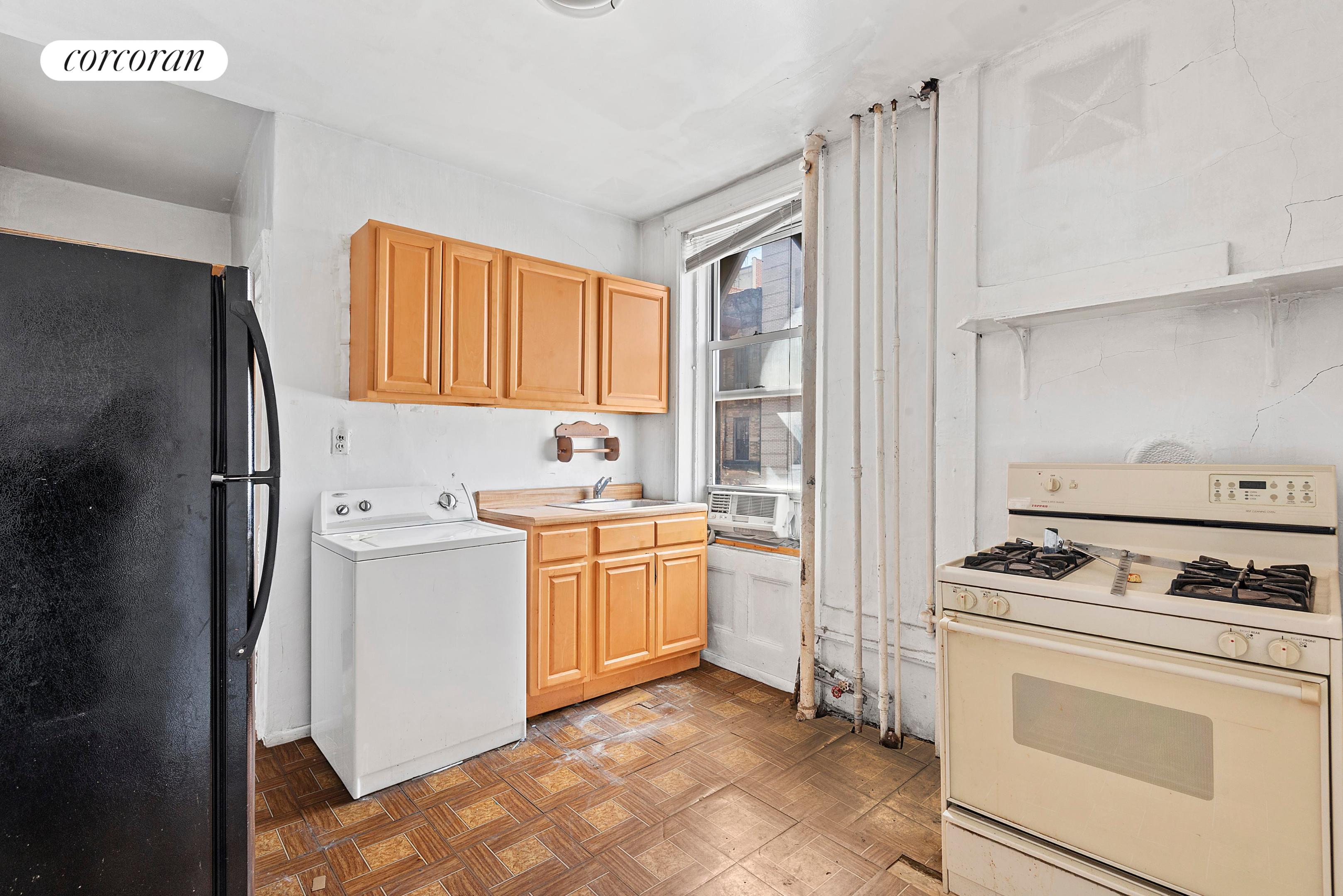 #4 photo, 177 W 83RD Street, マンハッタン Upper West Side , NY 10024