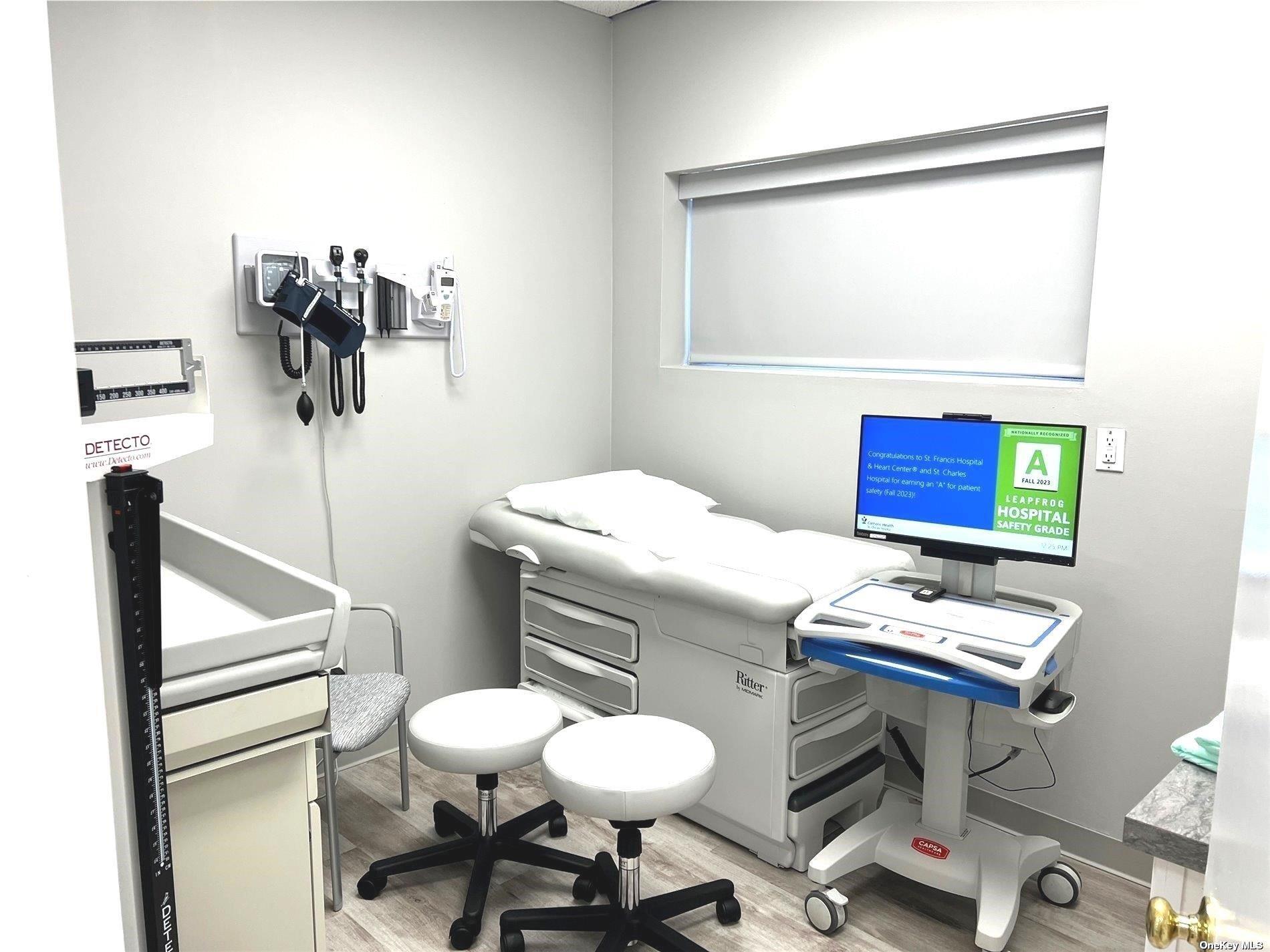 #11 photo, 189 Route 25/Main Road, サフォーク郡 Riverhead , NY 11901