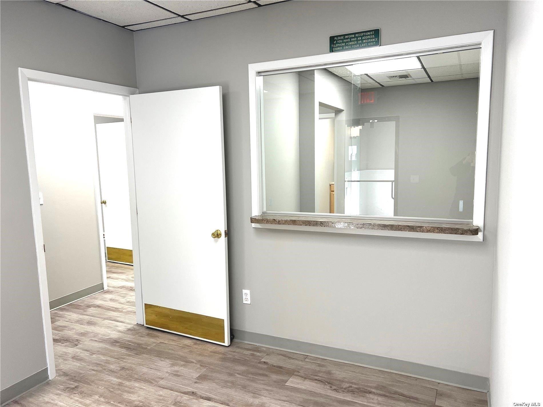 #13 photo, 189 Route 25/Main Road, サフォーク郡 Riverhead , NY 11901